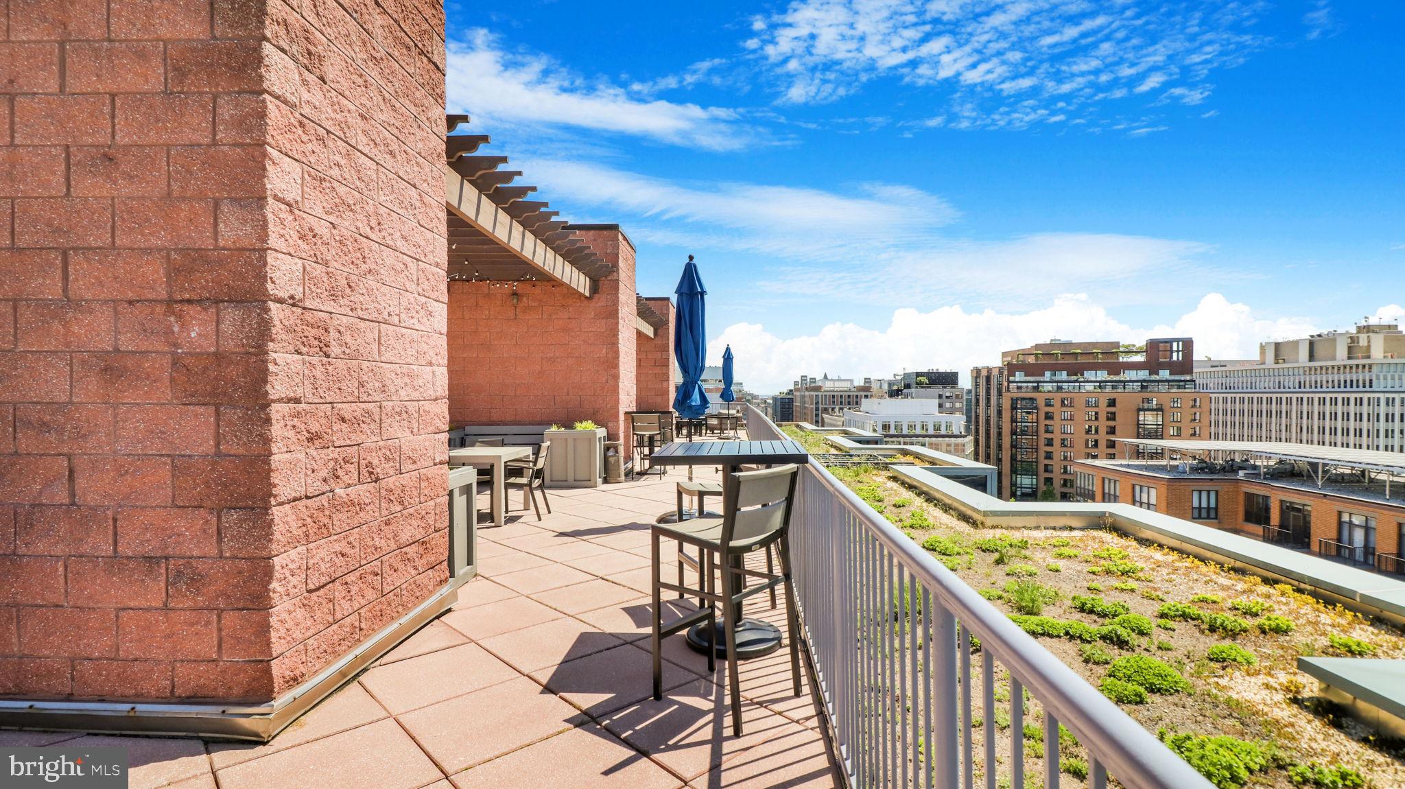 MT VERNON SQUARE - Residential