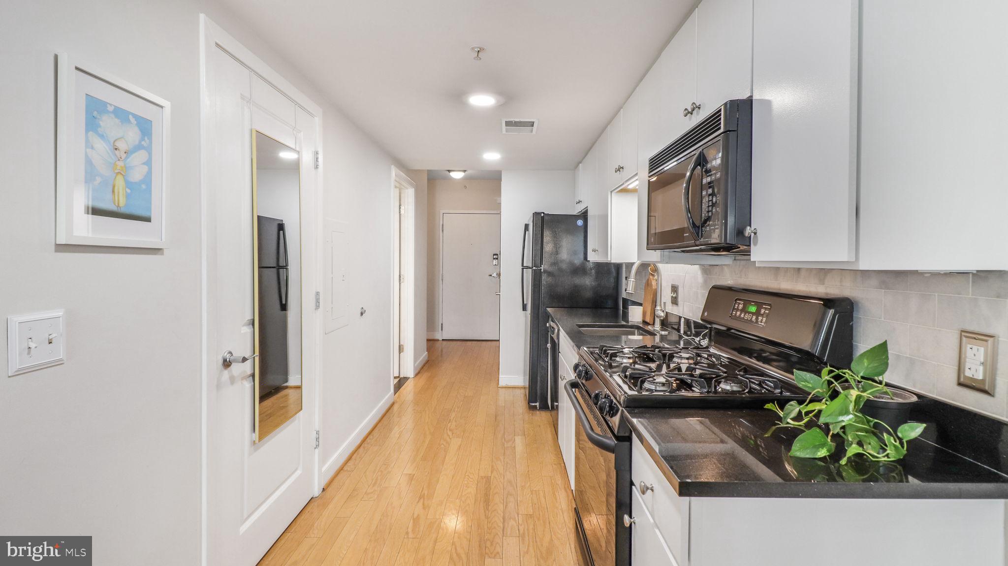 MT VERNON SQUARE - Residential