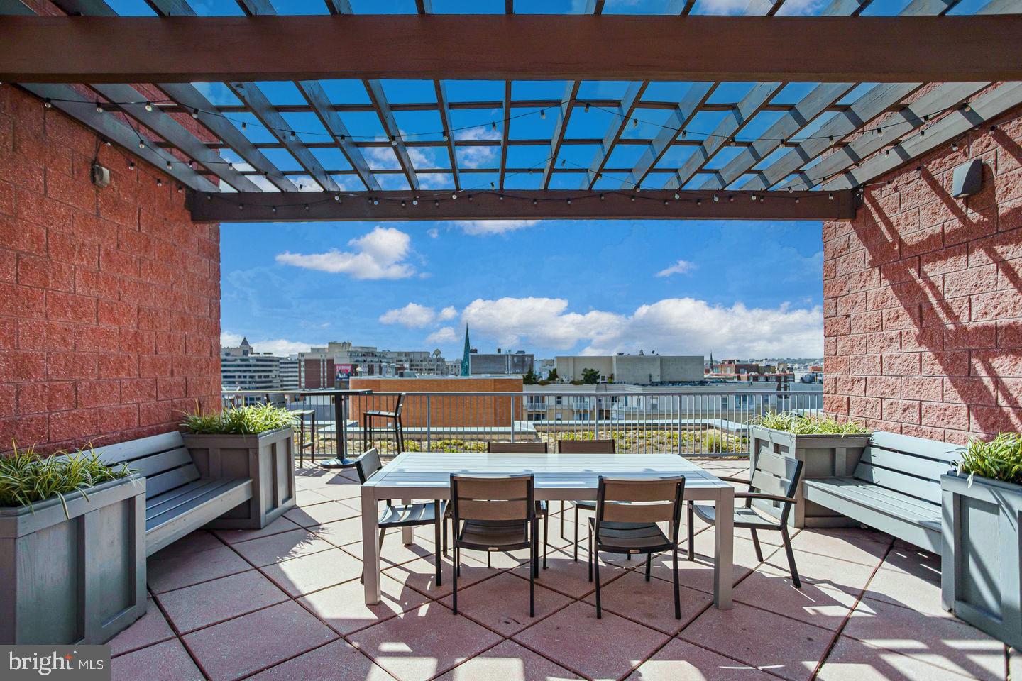 MT VERNON SQUARE - Residential