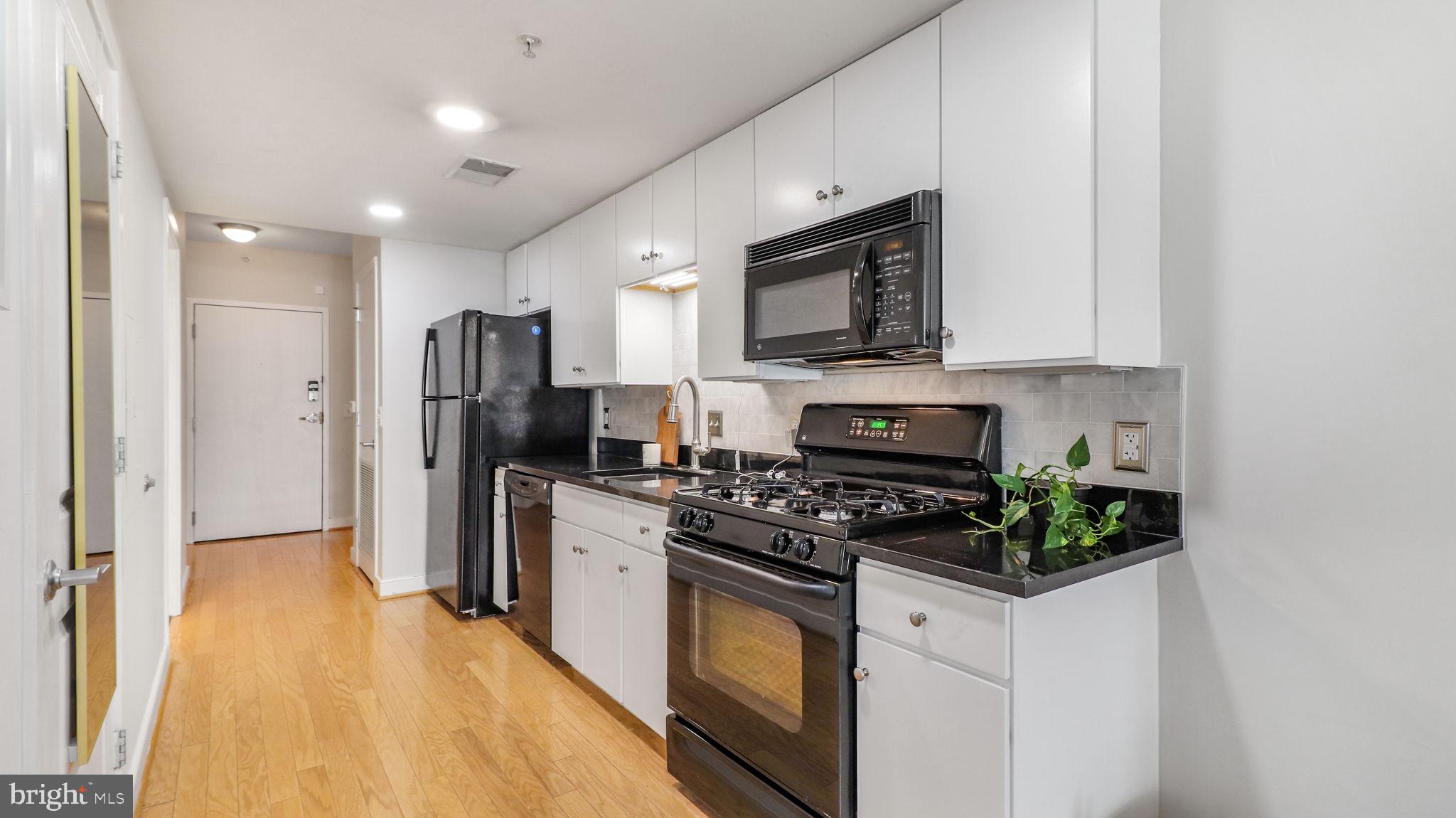 MT VERNON SQUARE - Residential