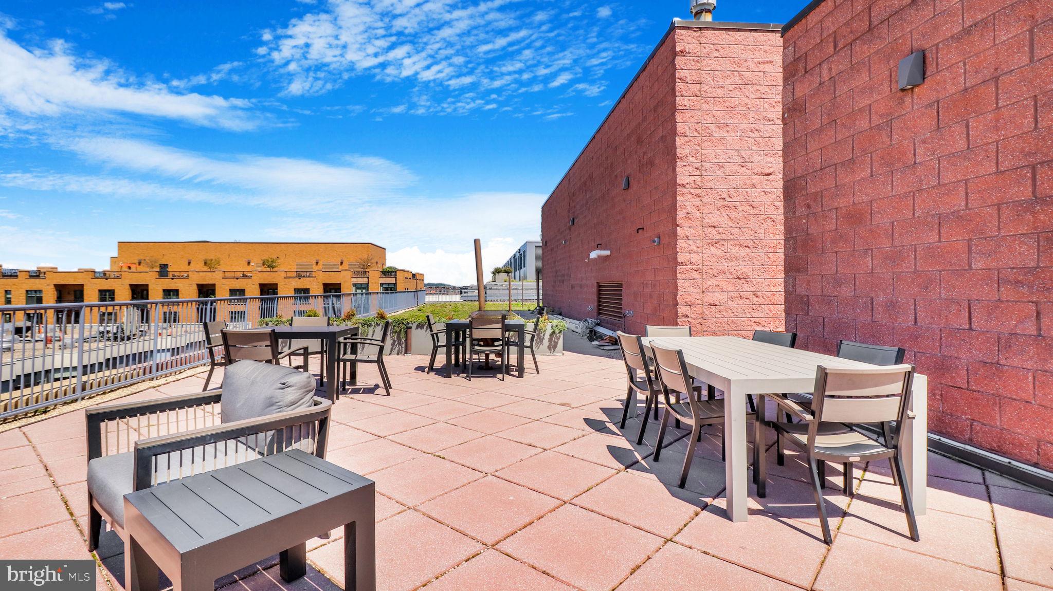 MT VERNON SQUARE - Residential