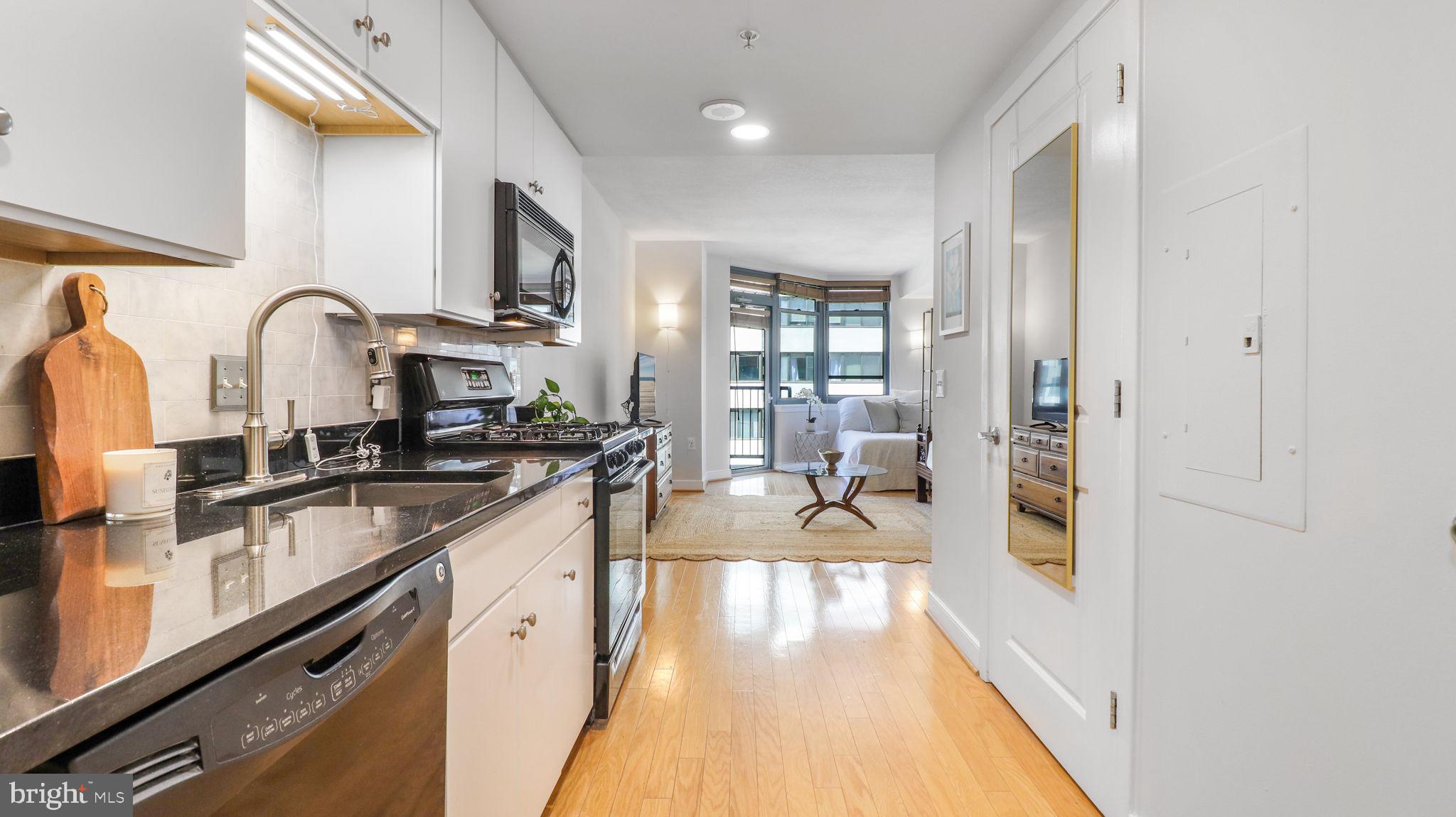 MT VERNON SQUARE - Residential