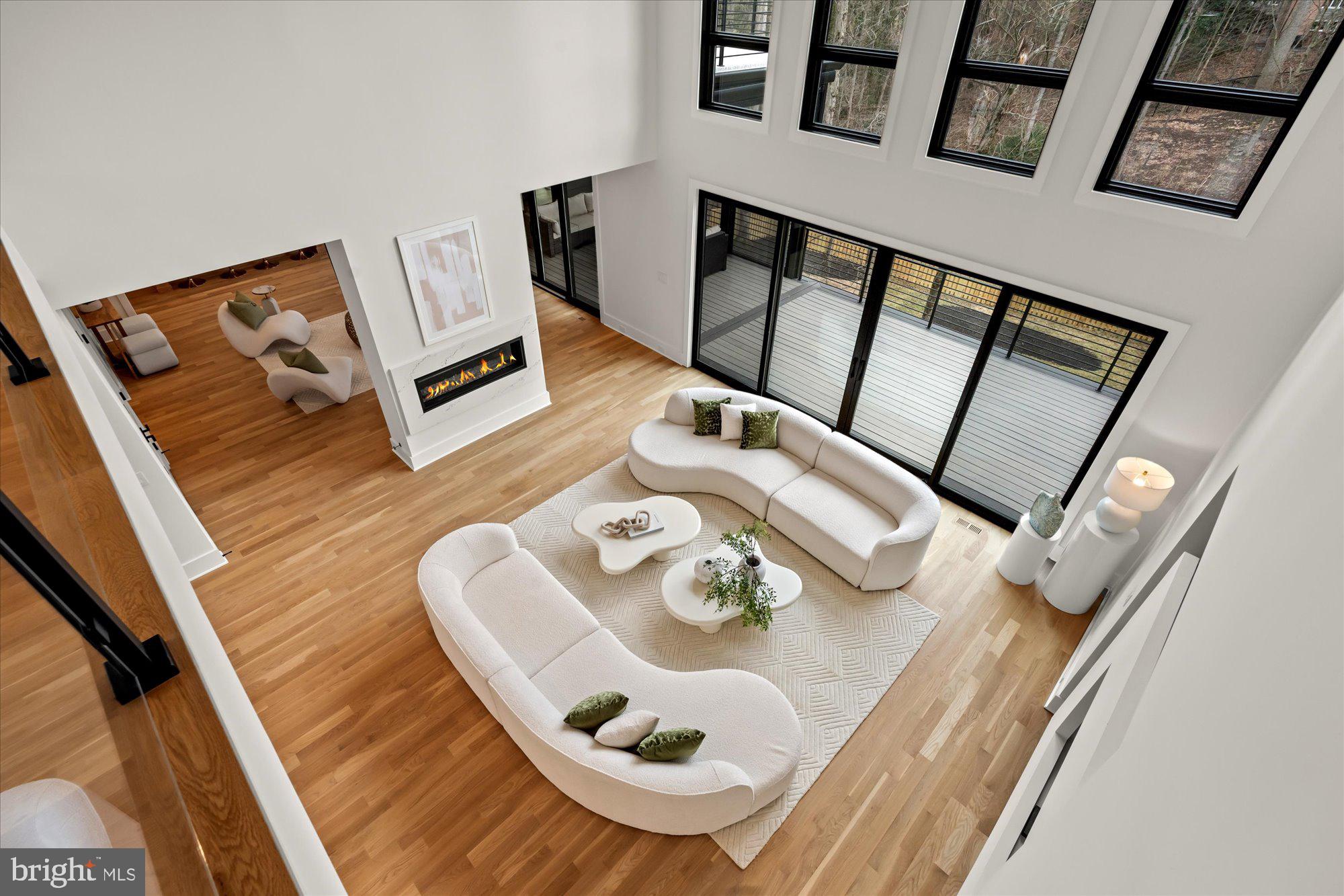SALONA VILLAGE - Residential