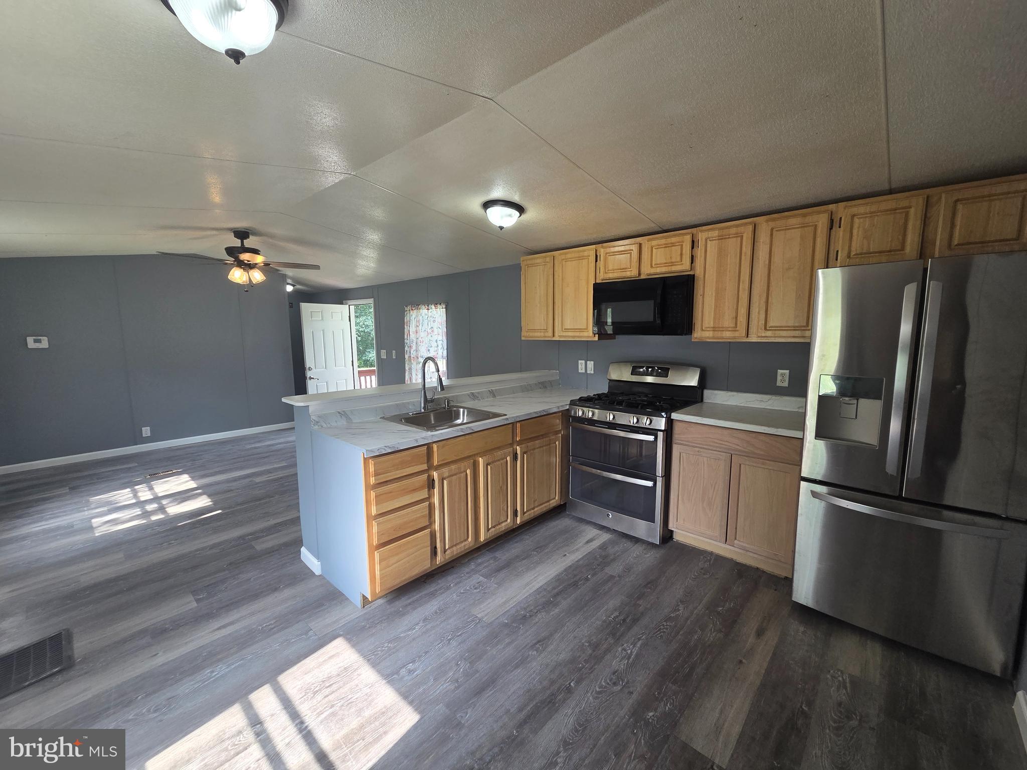 SPRING VALLEY MOBILE HOME PARK - Residential
