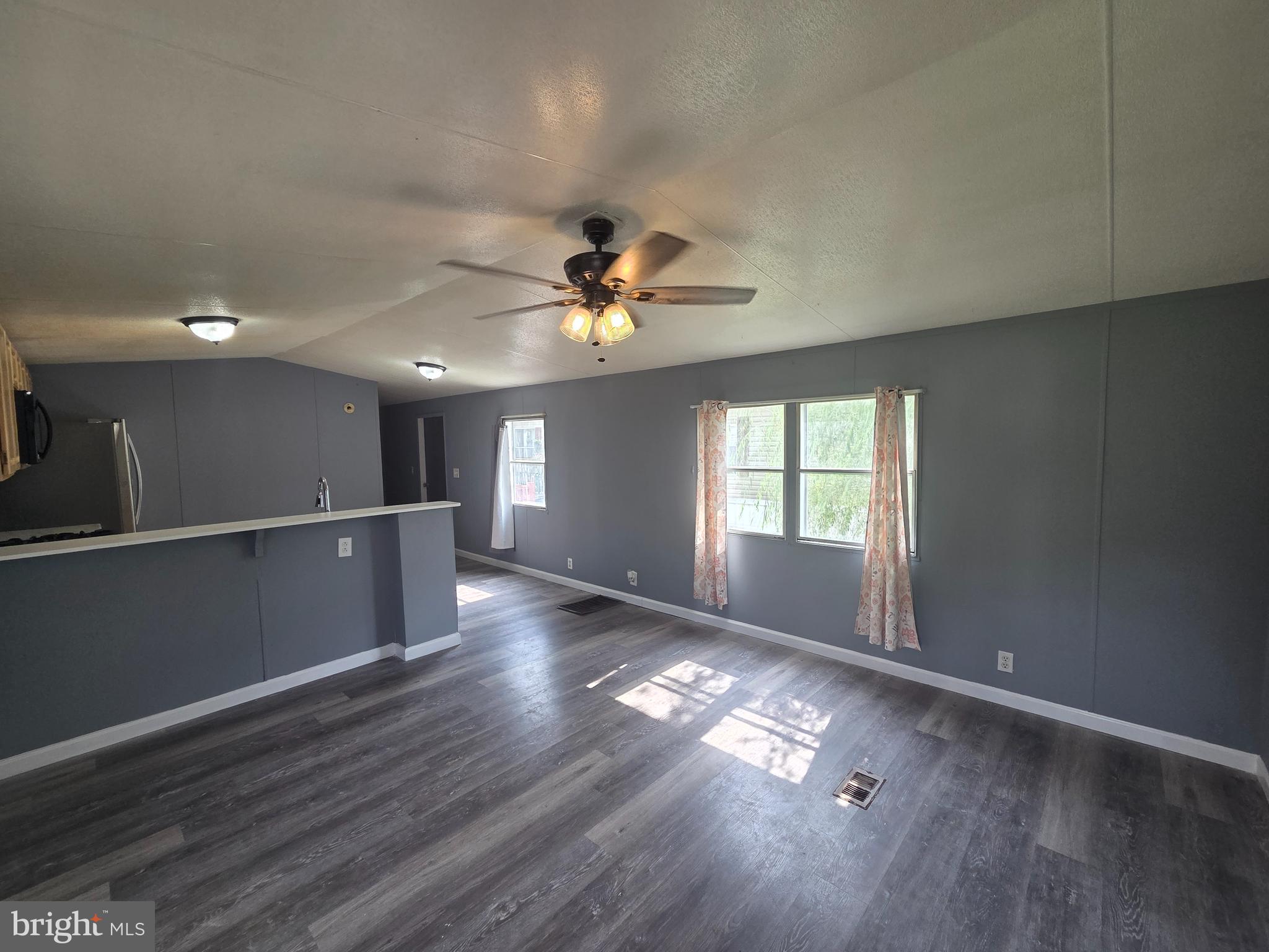 SPRING VALLEY MOBILE HOME PARK - Residential