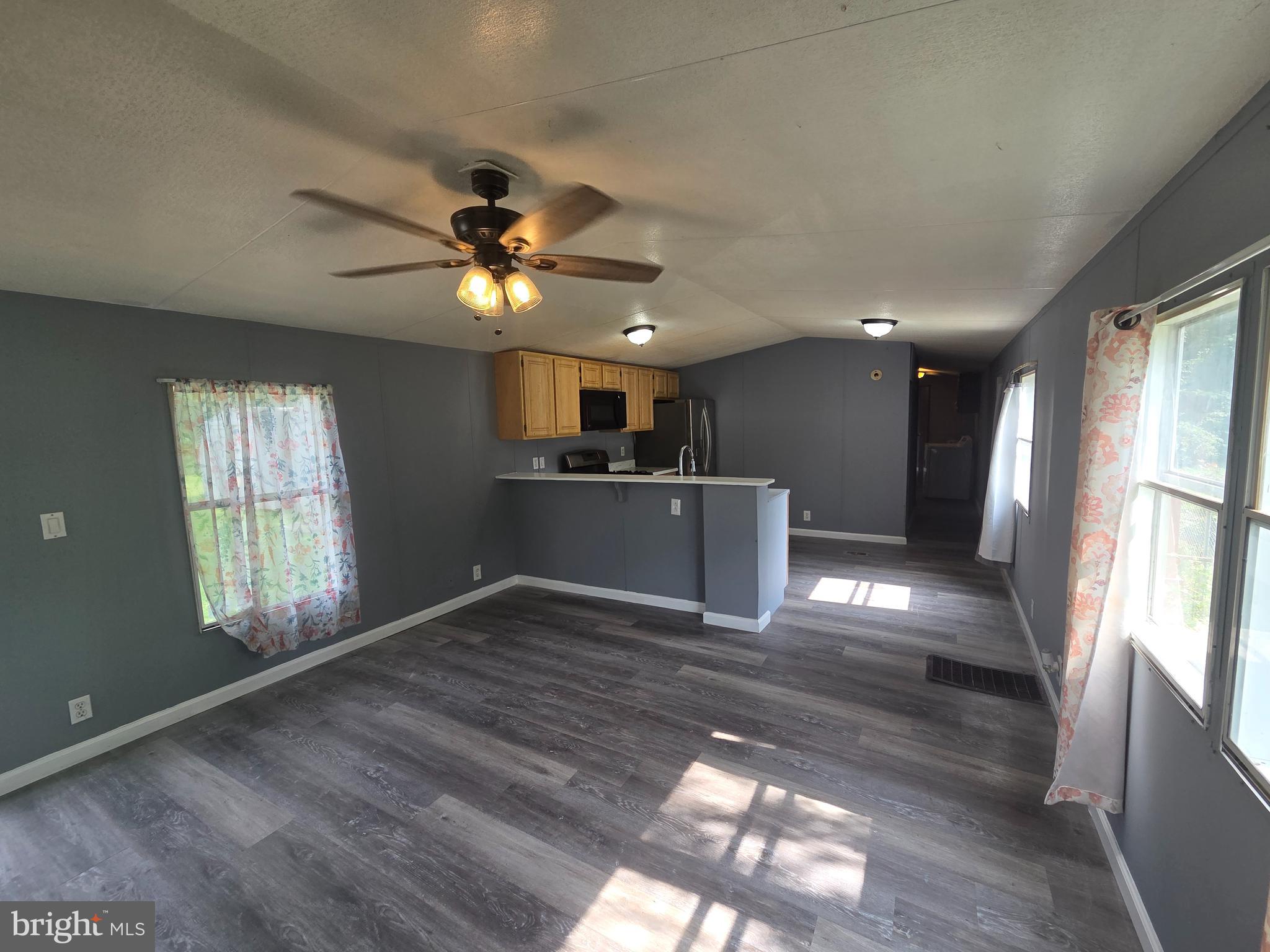 SPRING VALLEY MOBILE HOME PARK - Residential