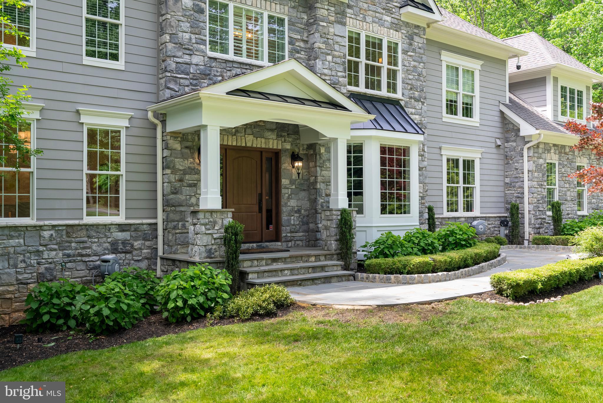 HUNT CUP HILL - Residential