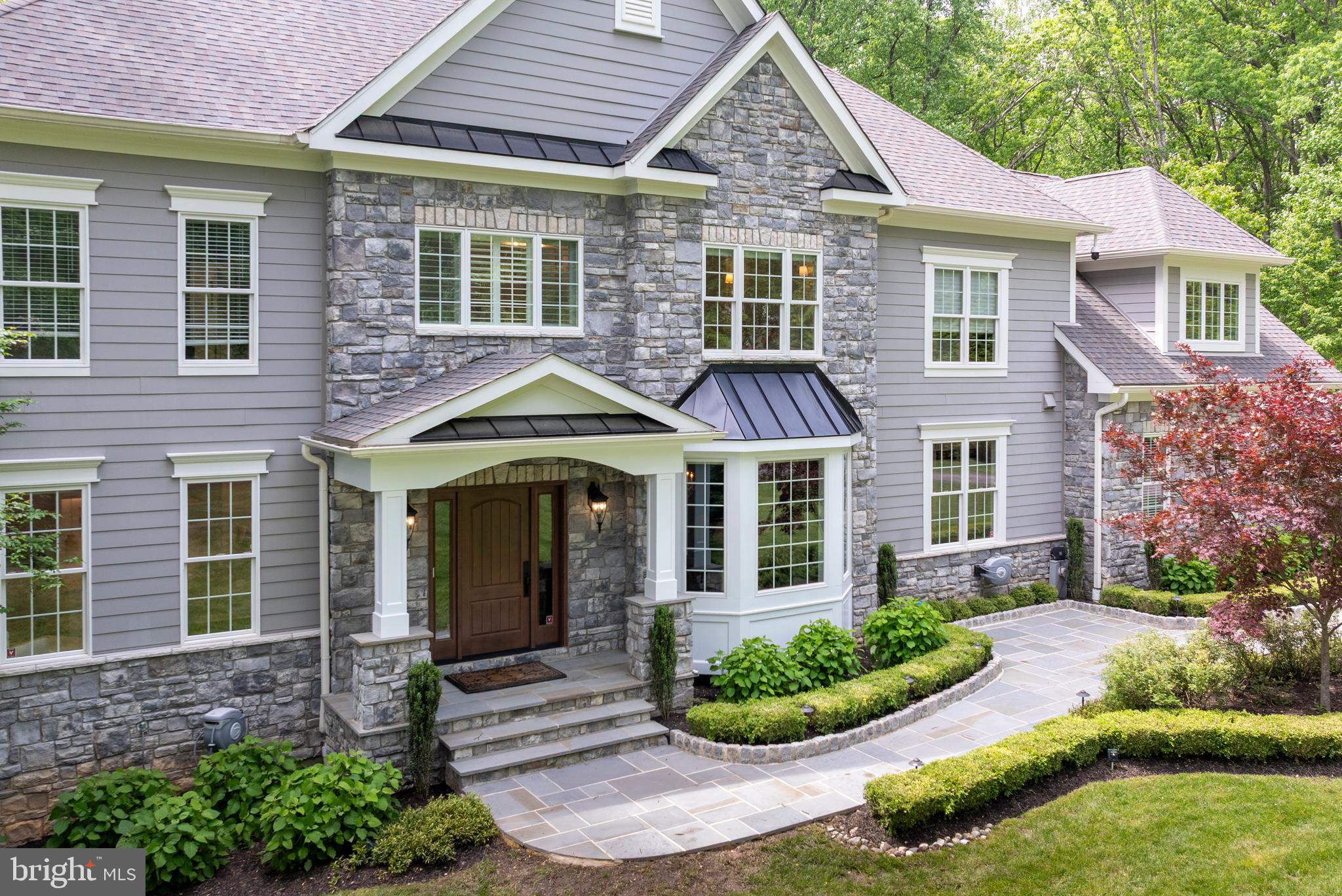 HUNT CUP HILL - Residential