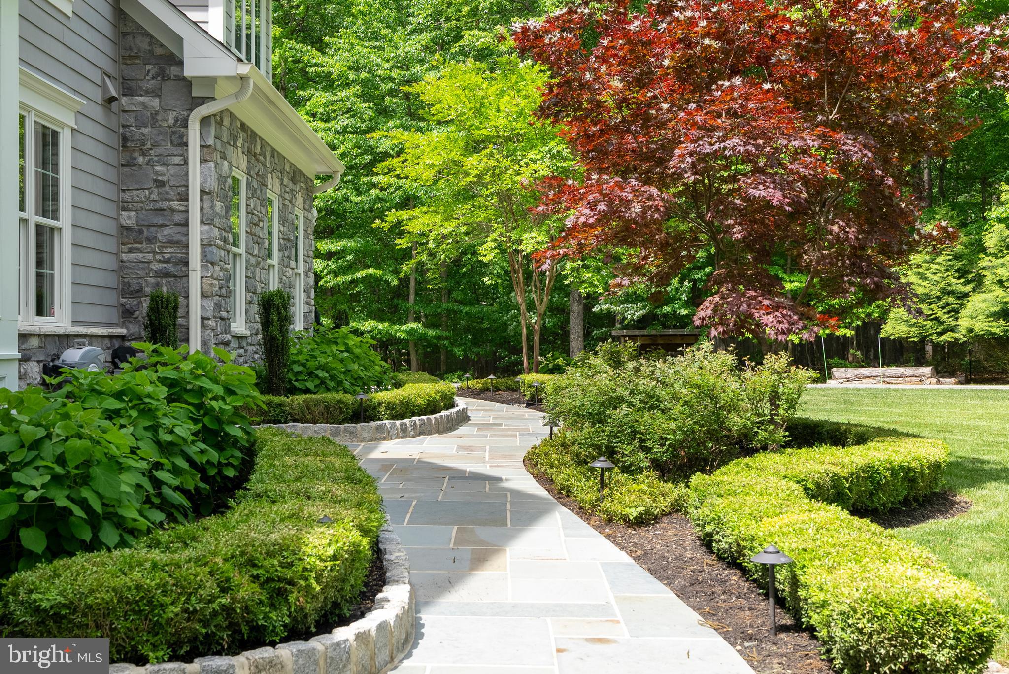 HUNT CUP HILL - Residential