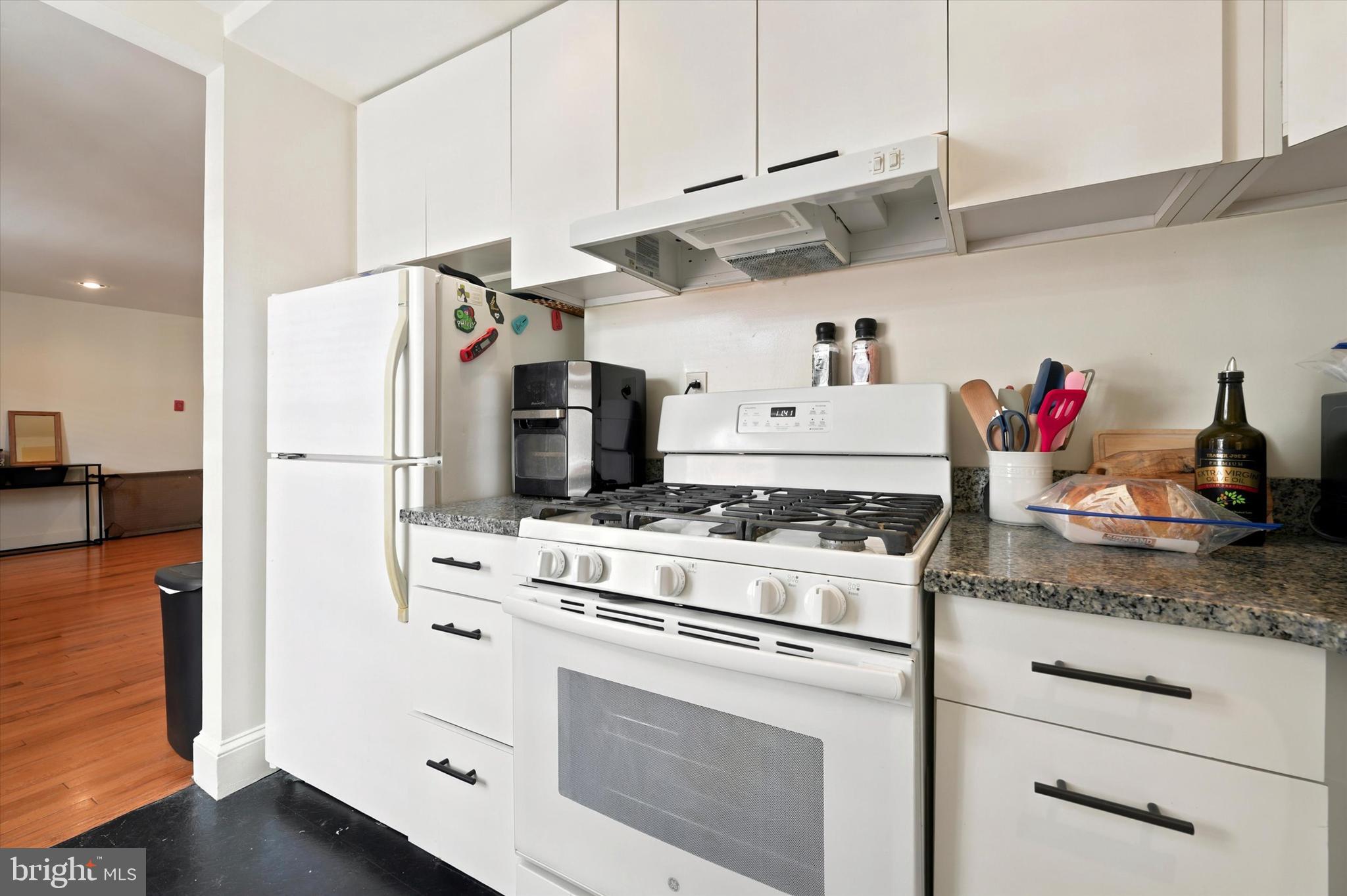 FAIRMOUNT - Residential