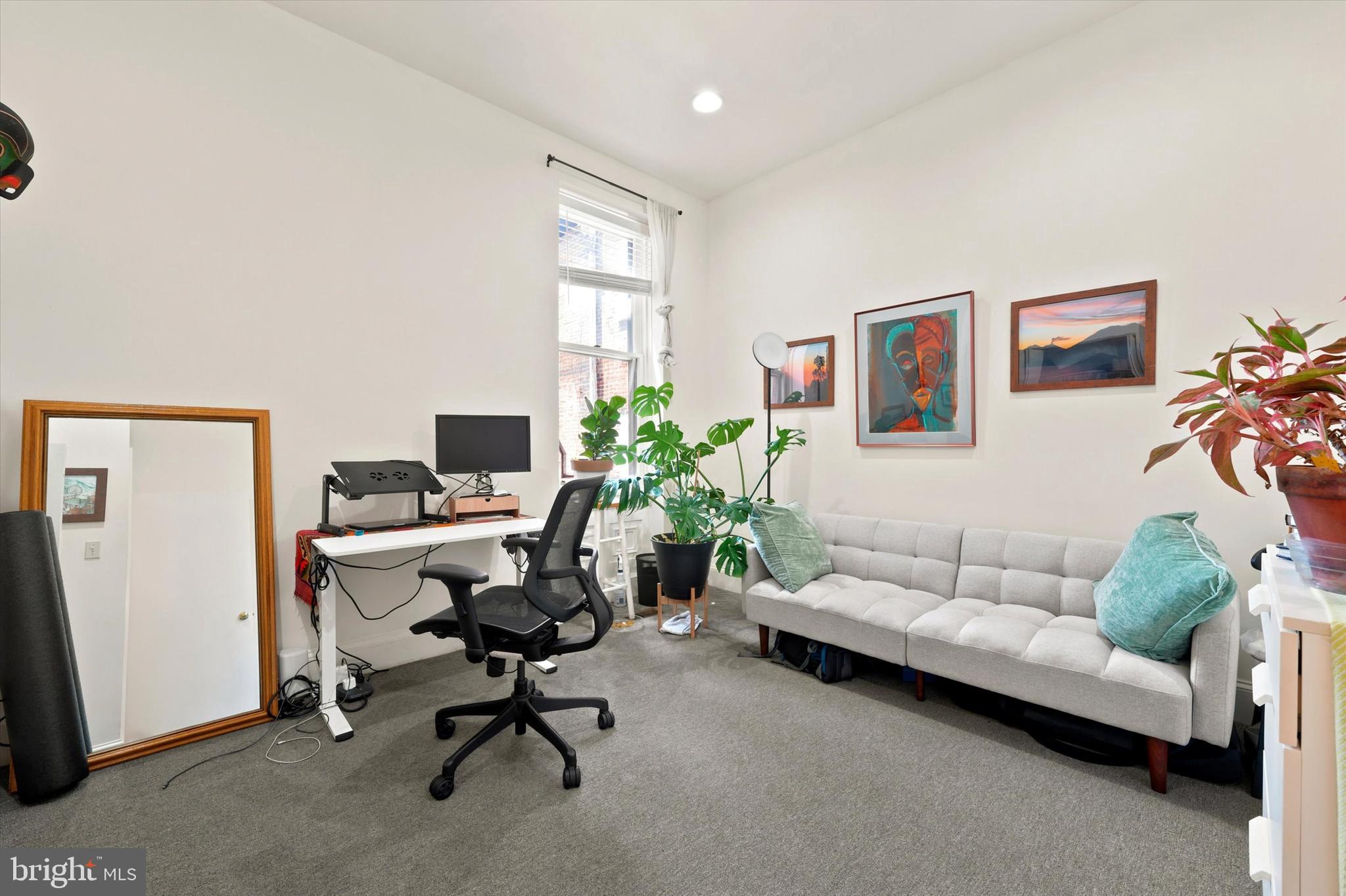 FAIRMOUNT - Residential