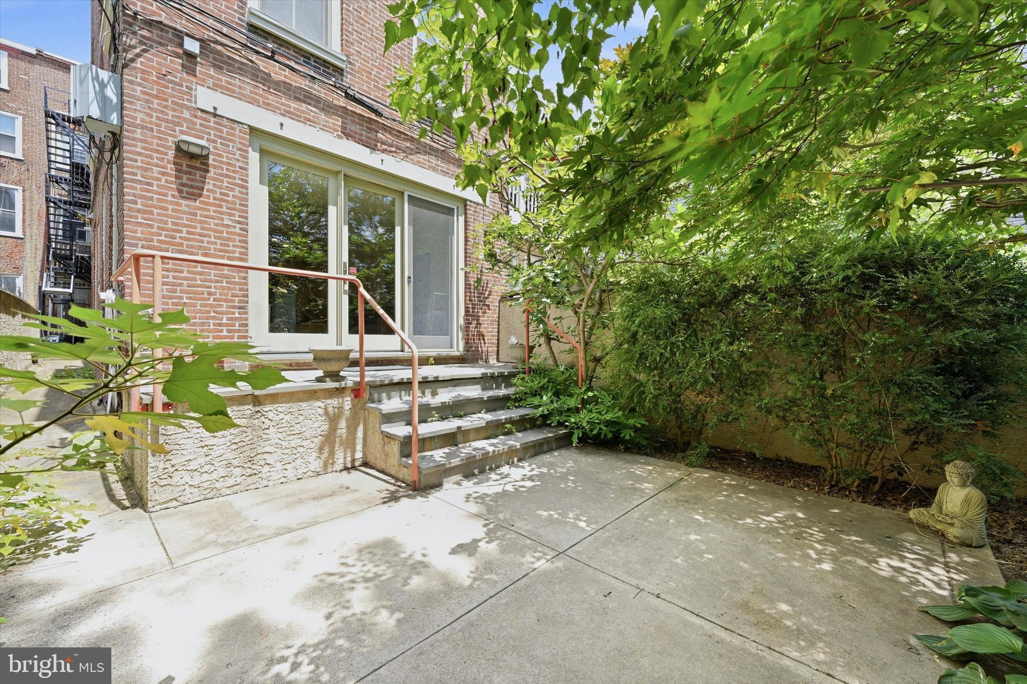 FAIRMOUNT - Residential