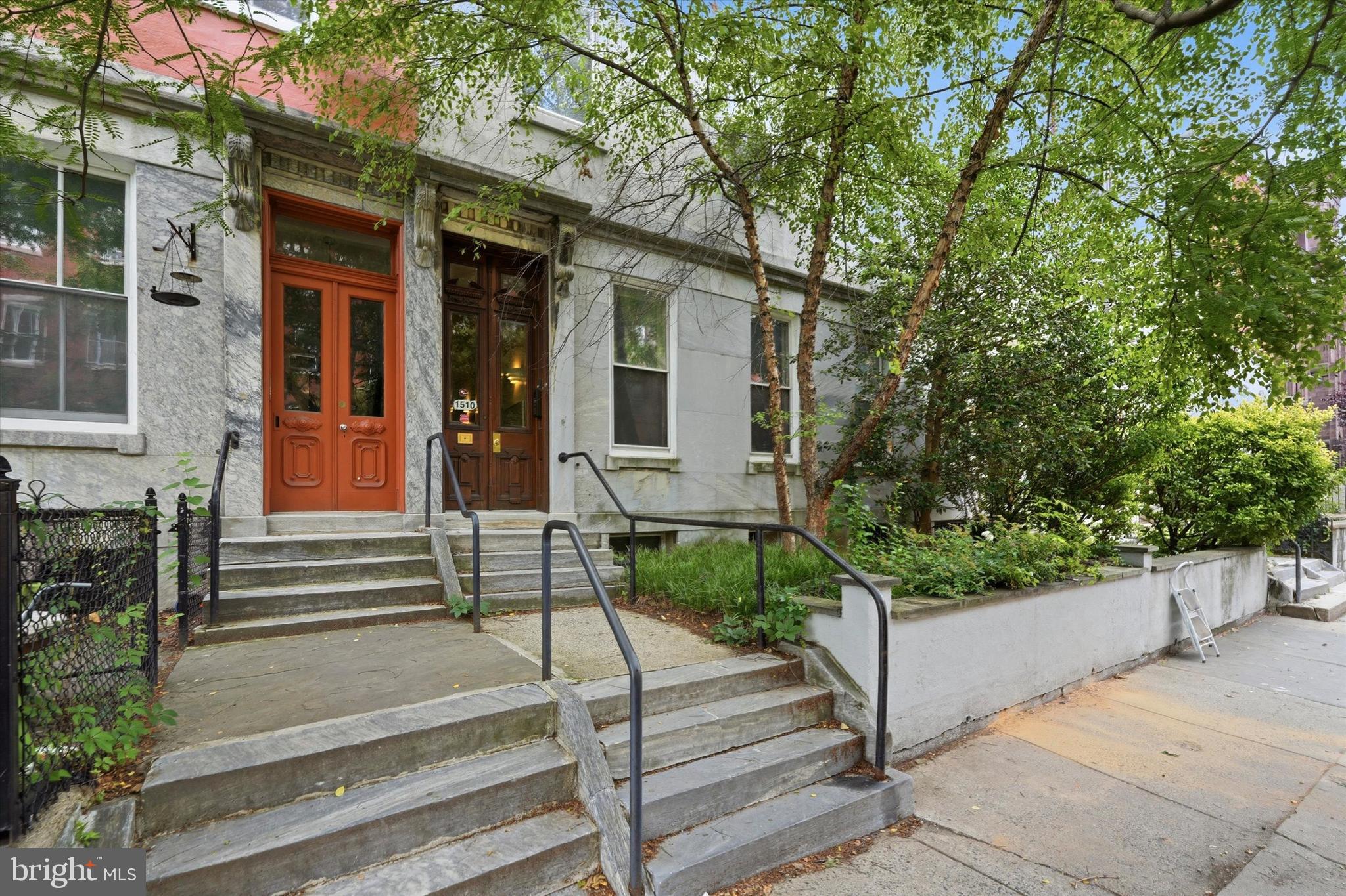 FAIRMOUNT - Residential