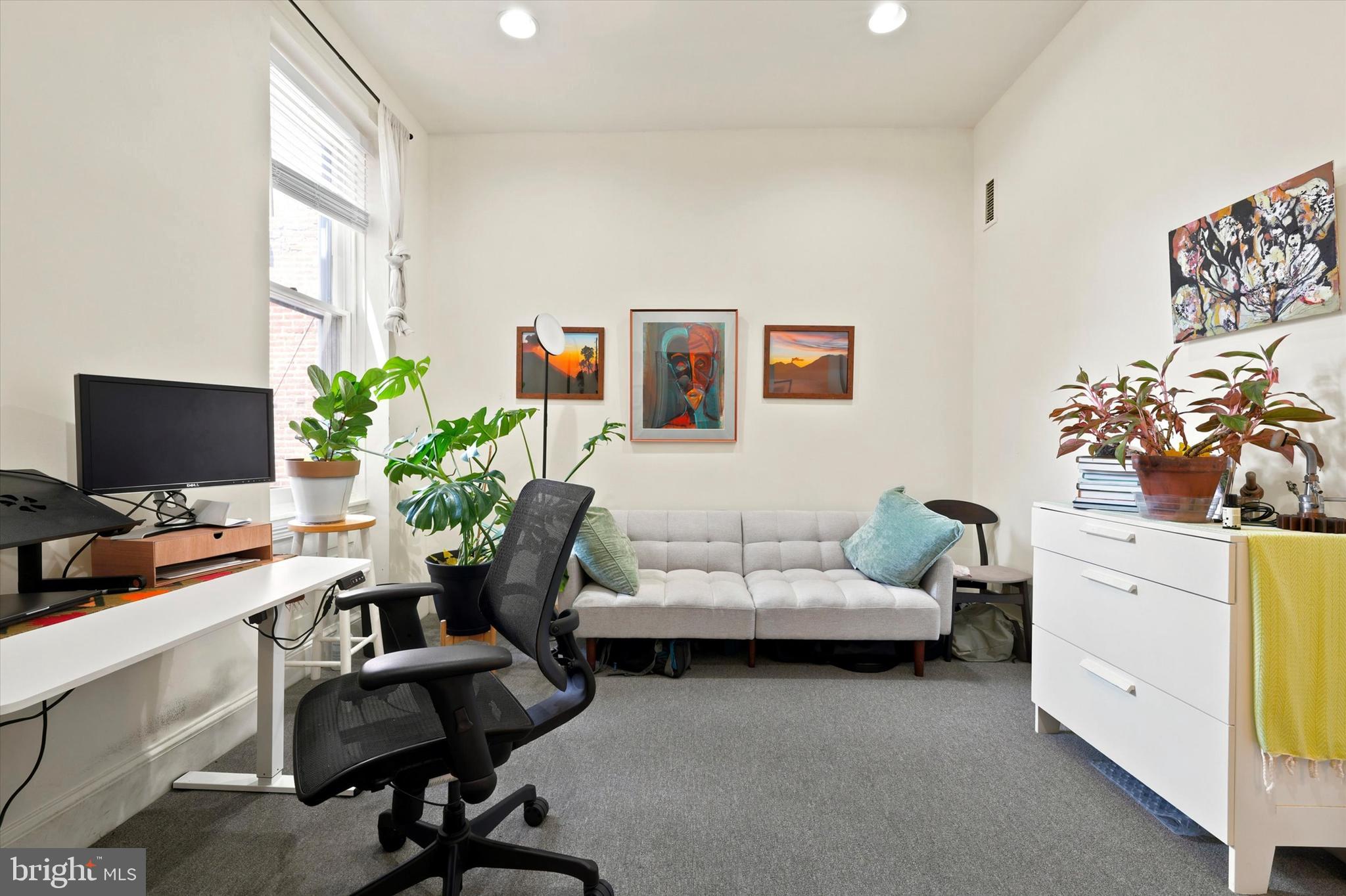 FAIRMOUNT - Residential
