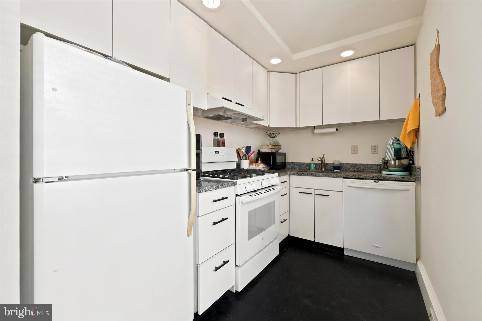FAIRMOUNT - Residential