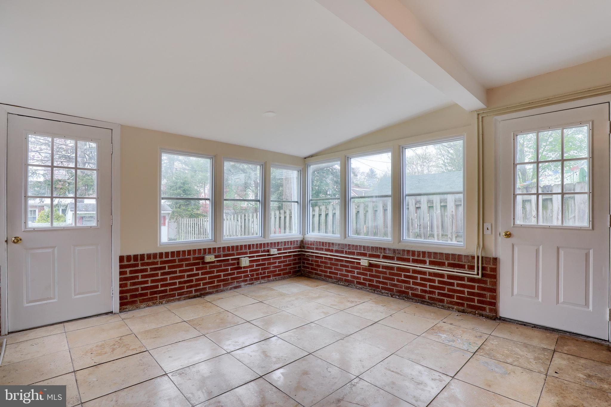 GRANDVIEW HEIGHTS - Residential