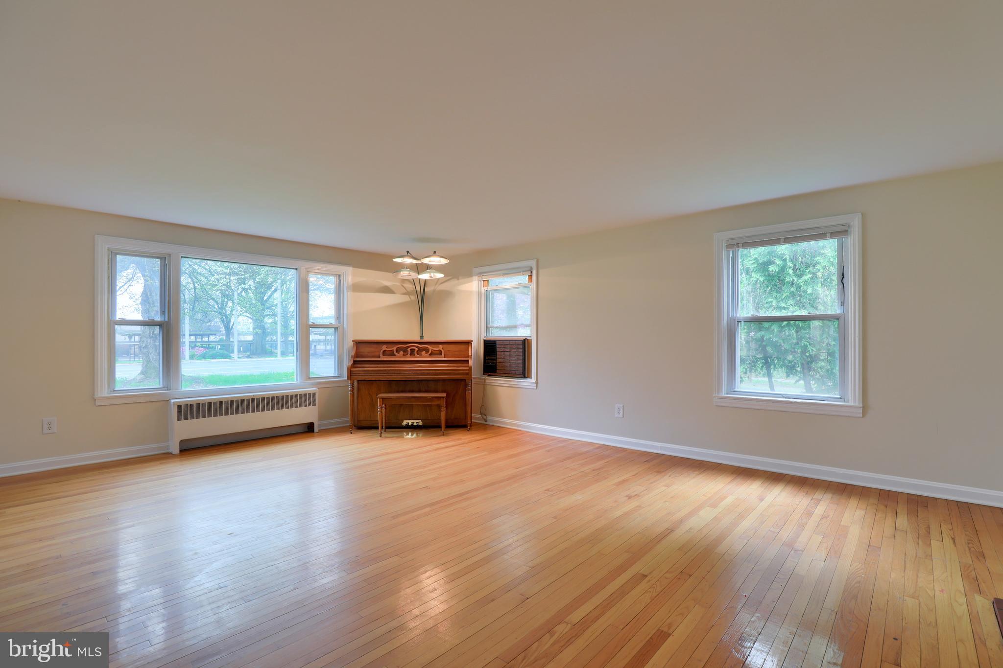 GRANDVIEW HEIGHTS - Residential