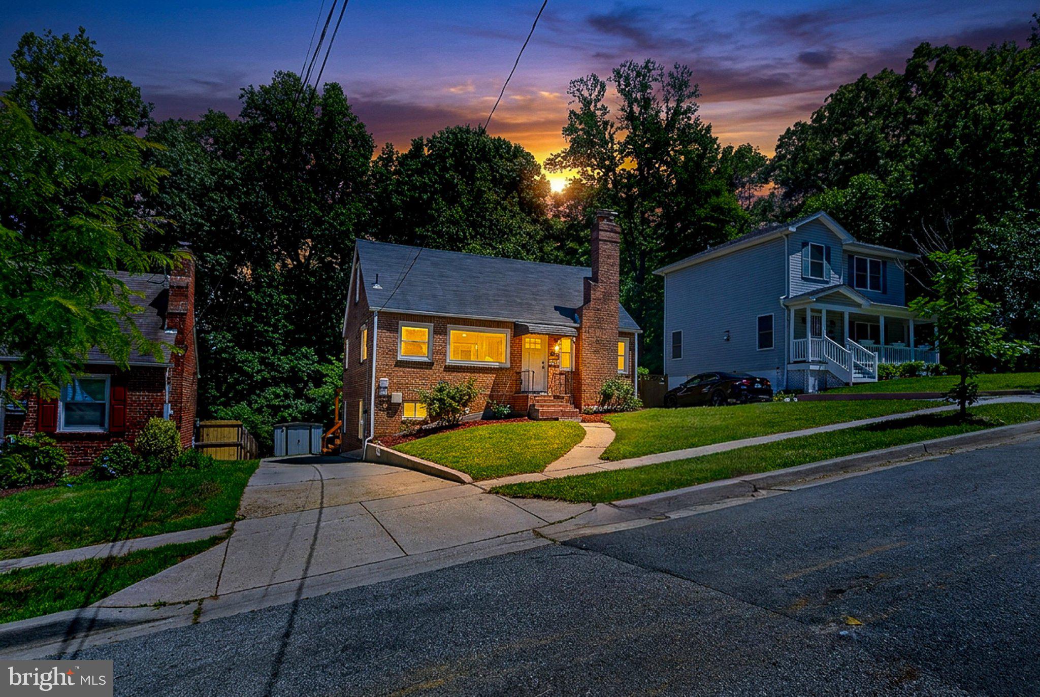 ENGLEWOOD - Residential