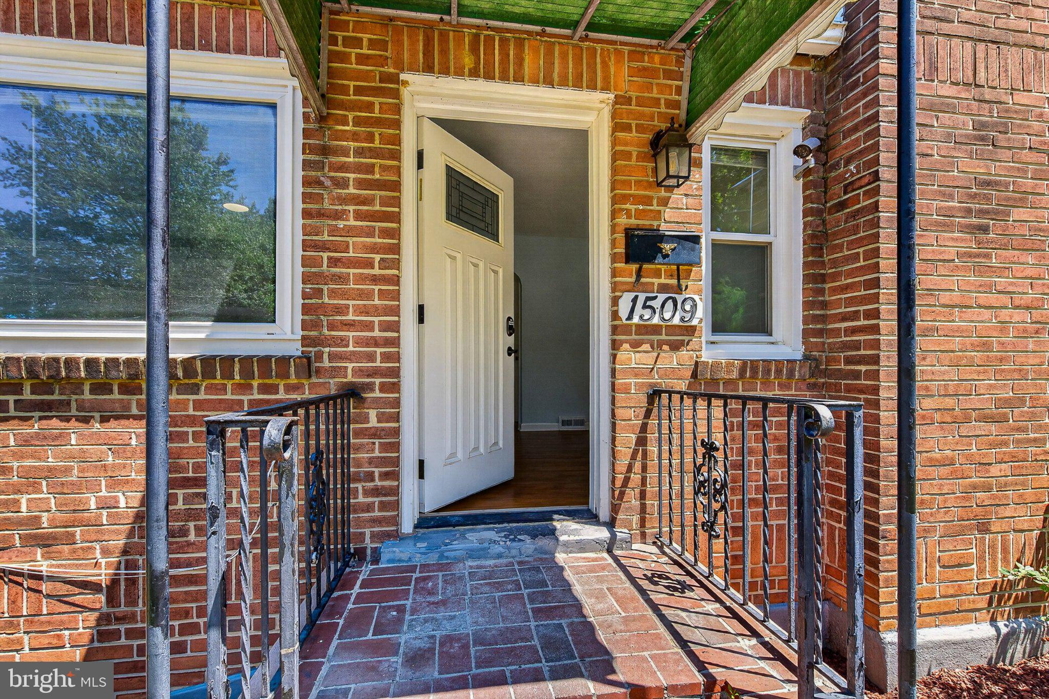 ENGLEWOOD - Residential
