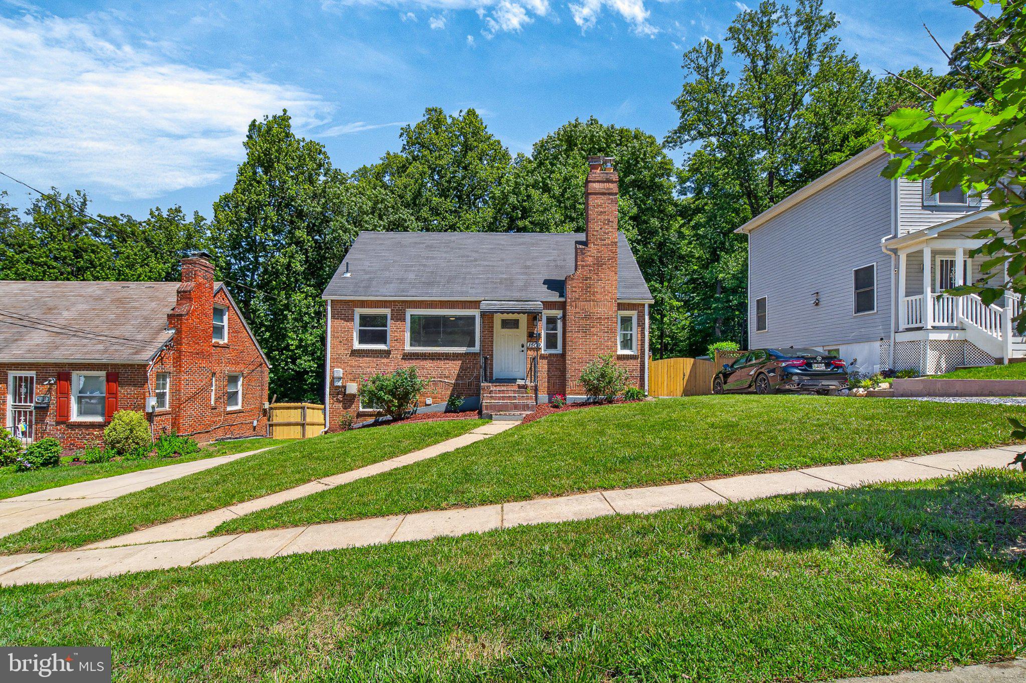 ENGLEWOOD - Residential
