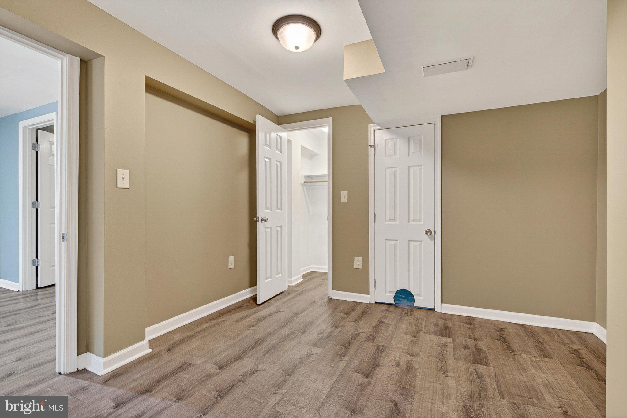 ENGLEWOOD - Residential