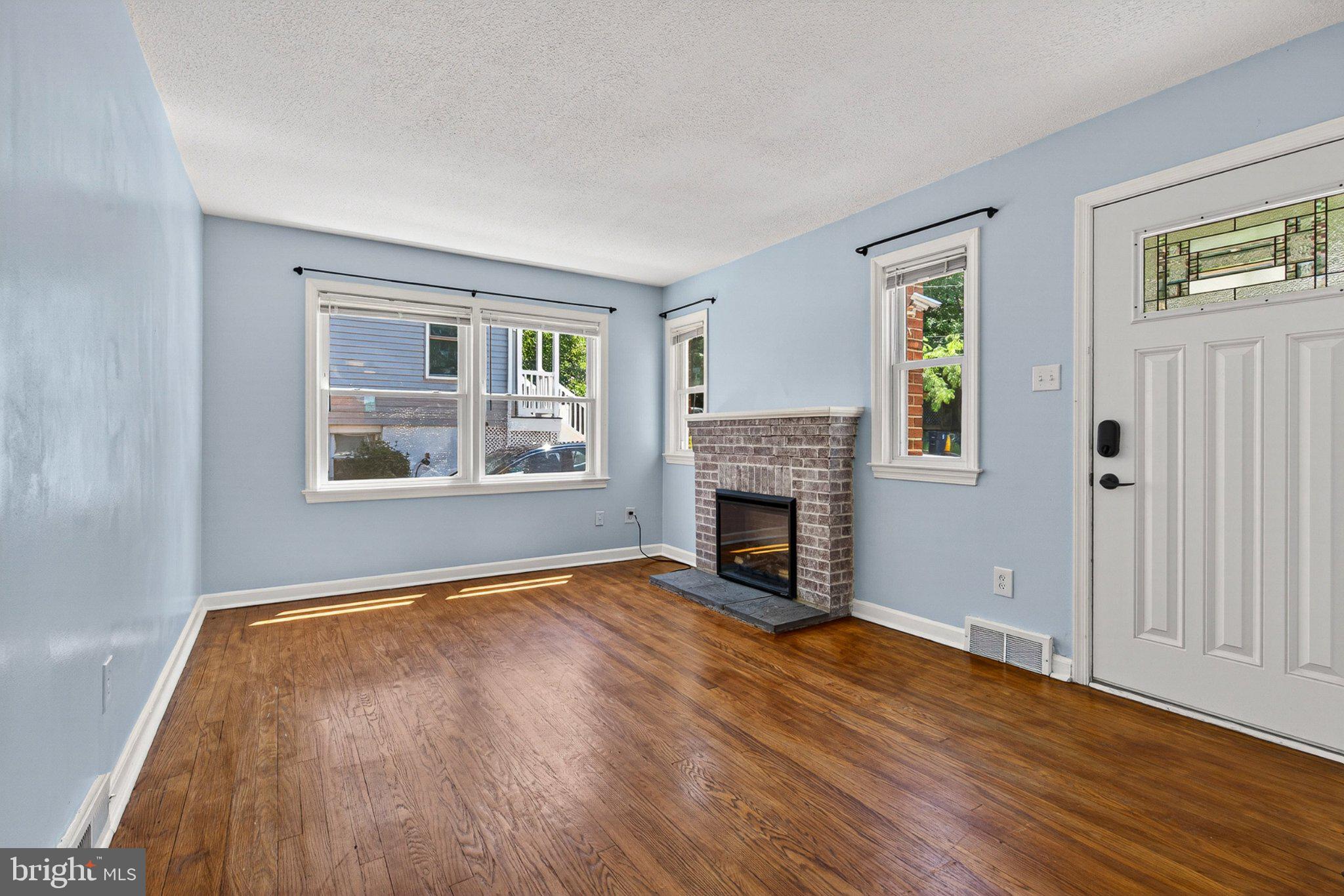 ENGLEWOOD - Residential