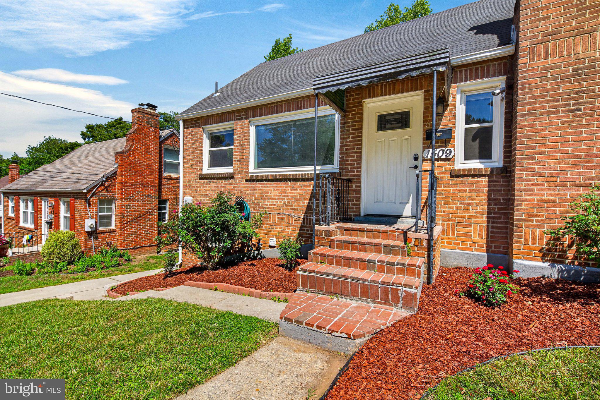 ENGLEWOOD - Residential