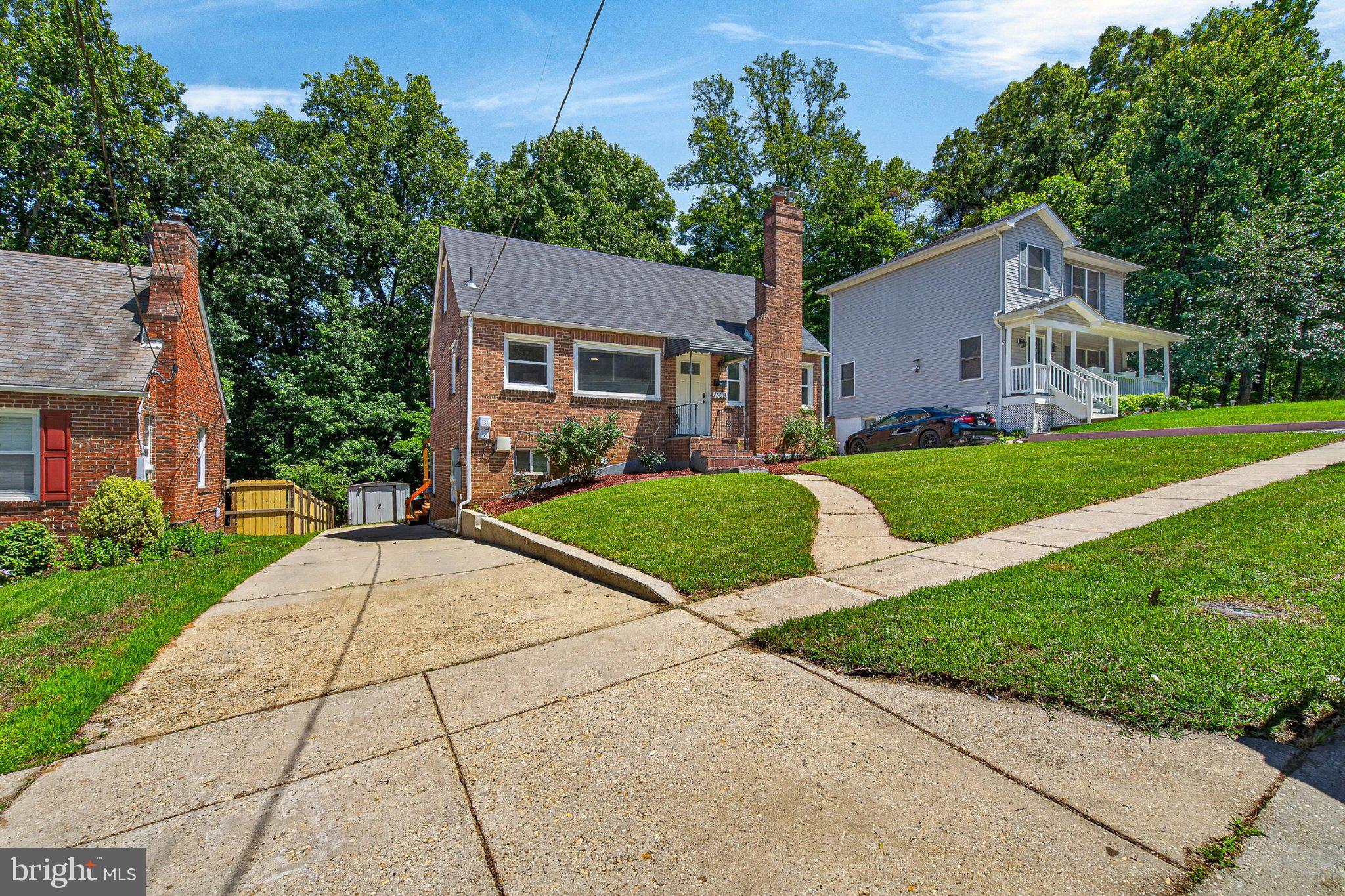 ENGLEWOOD - Residential