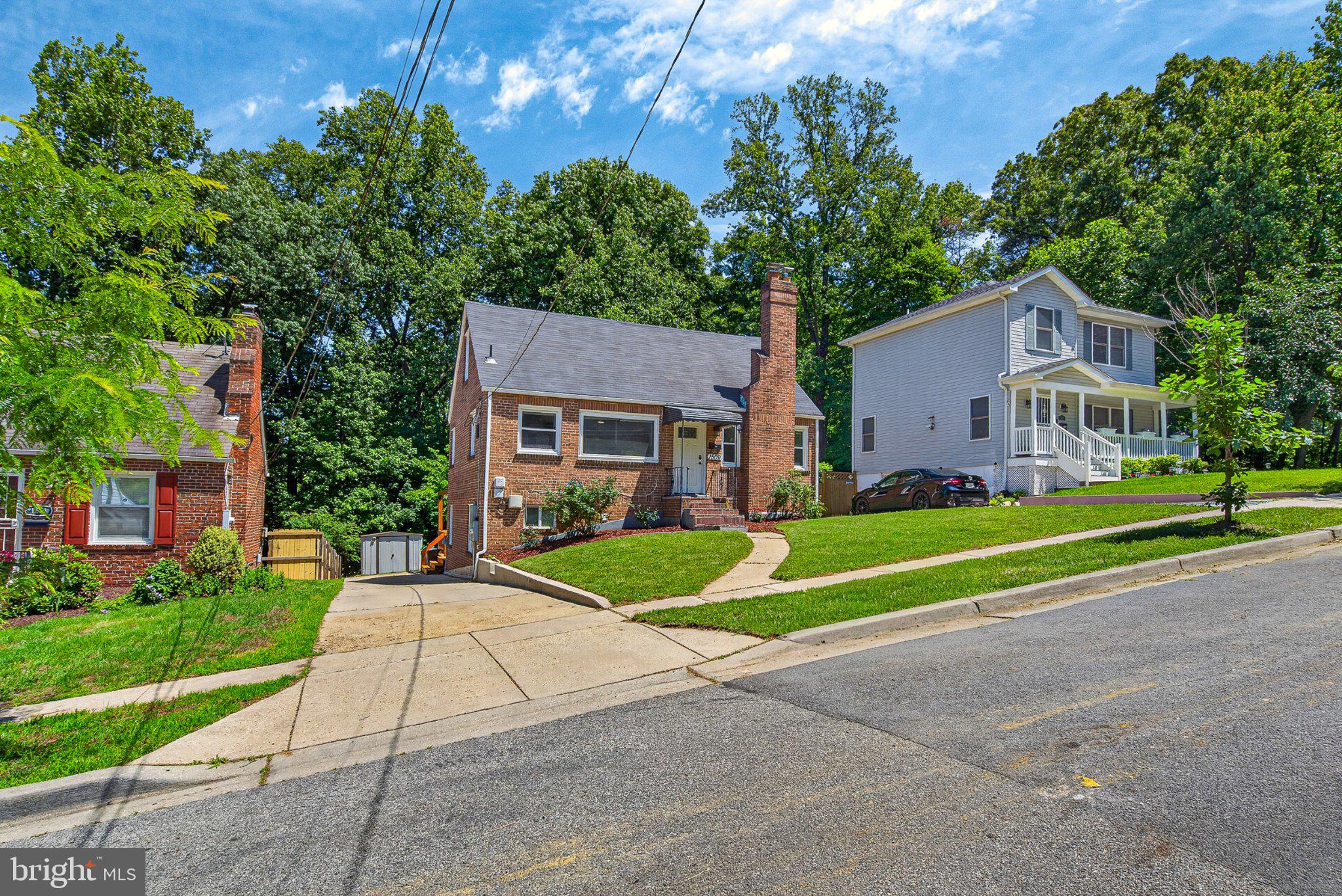 ENGLEWOOD - Residential