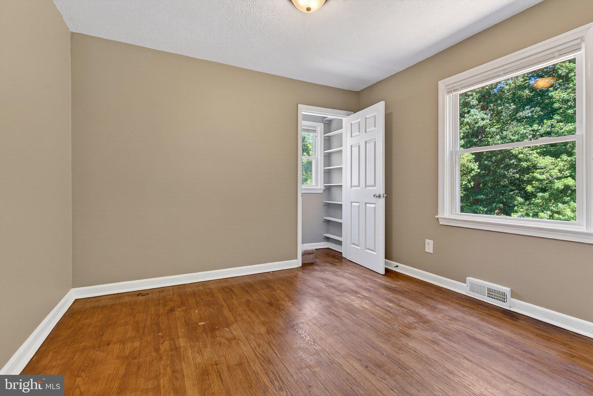 ENGLEWOOD - Residential