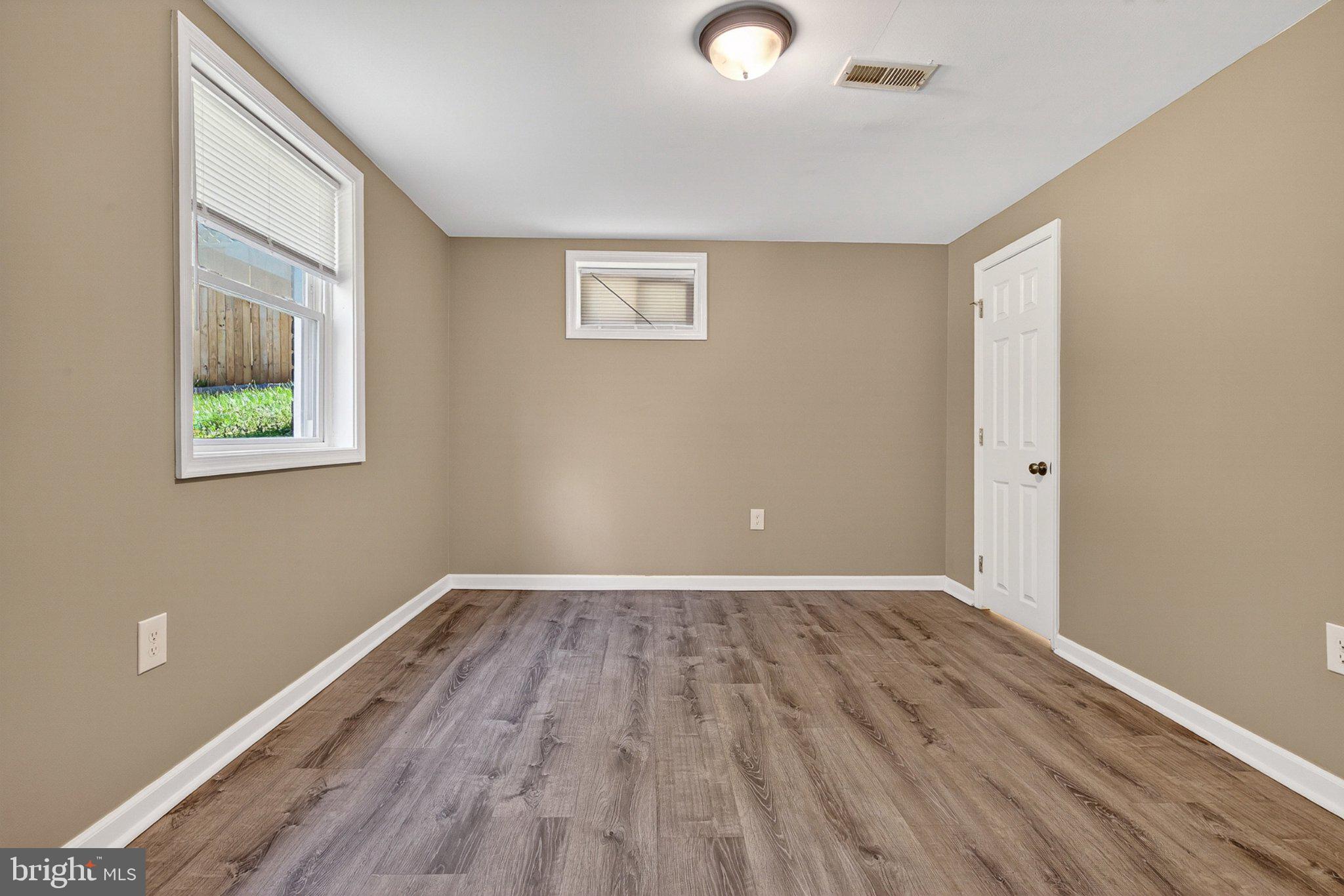 ENGLEWOOD - Residential