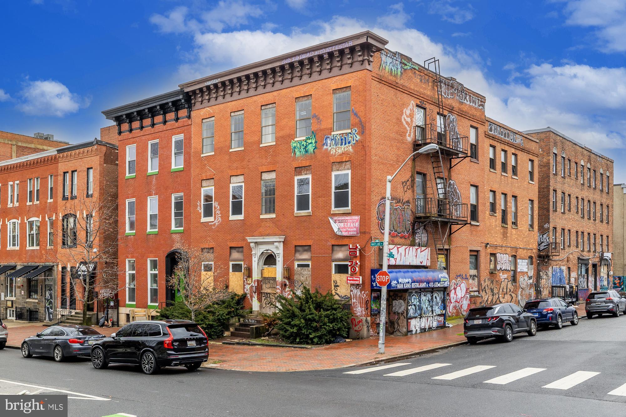 OLD GOUCHER - Commercial Sale