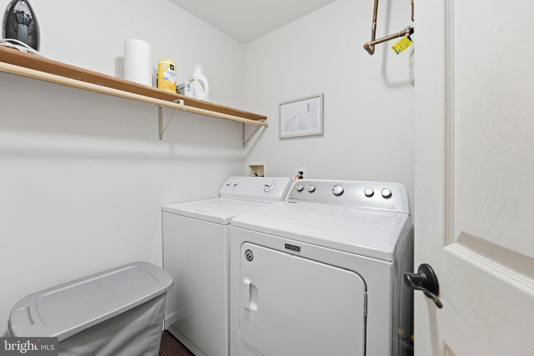 NORTH GATE TOWNE HOMES - Residential