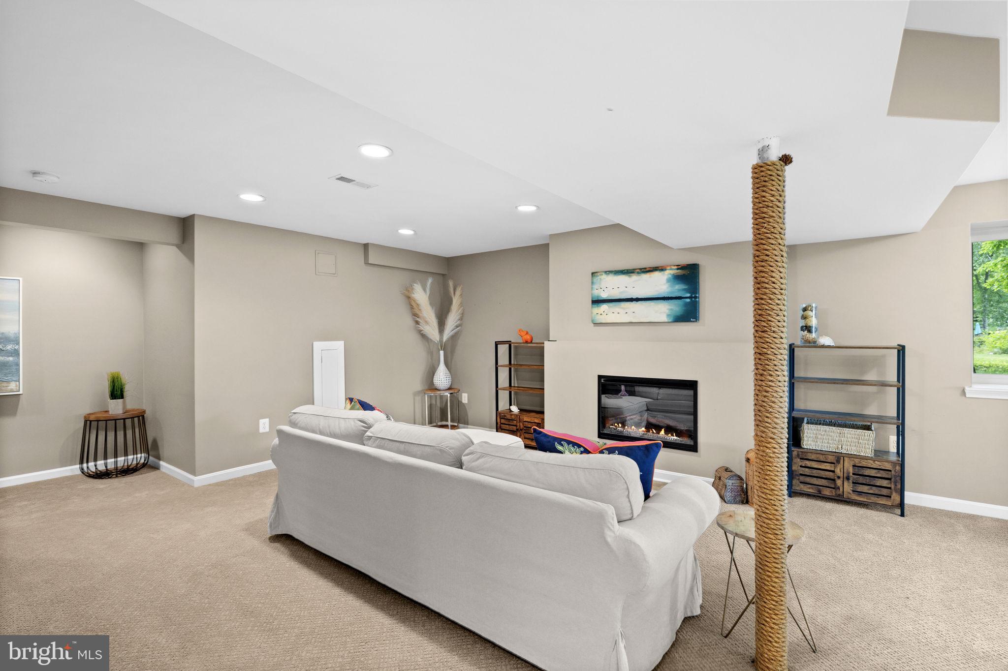 LAKE OF THE WOODS - Residential