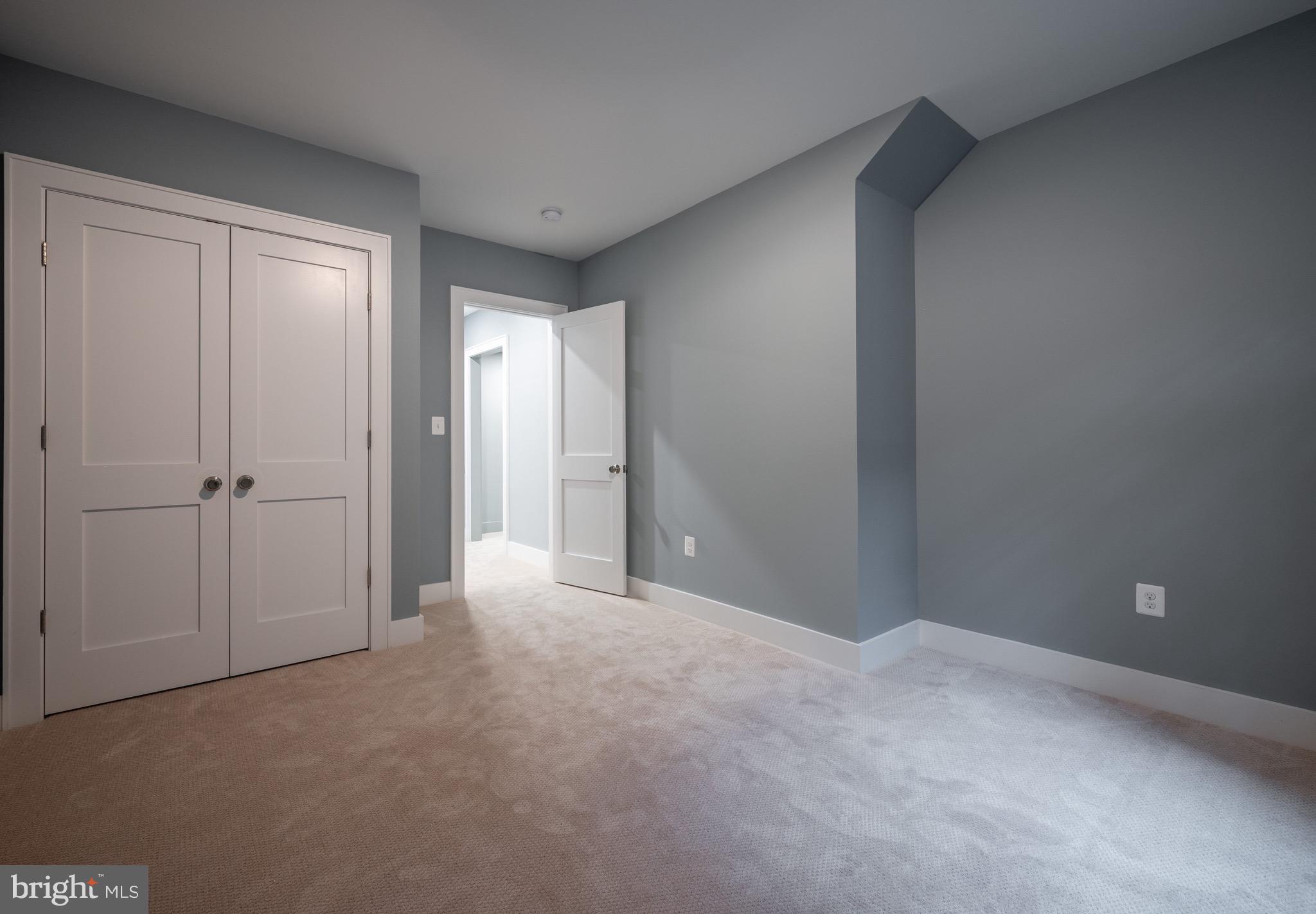 DEL RAY - Residential