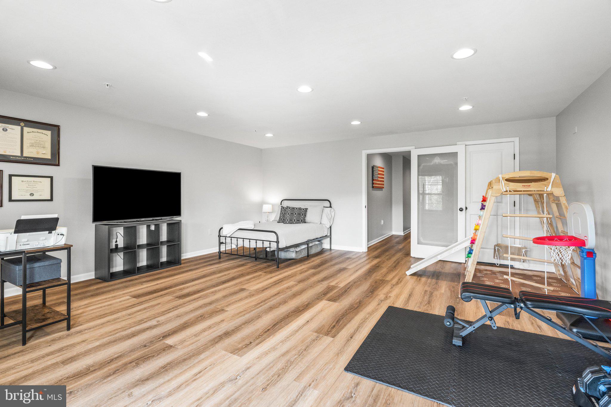 LANDSDALE - Residential