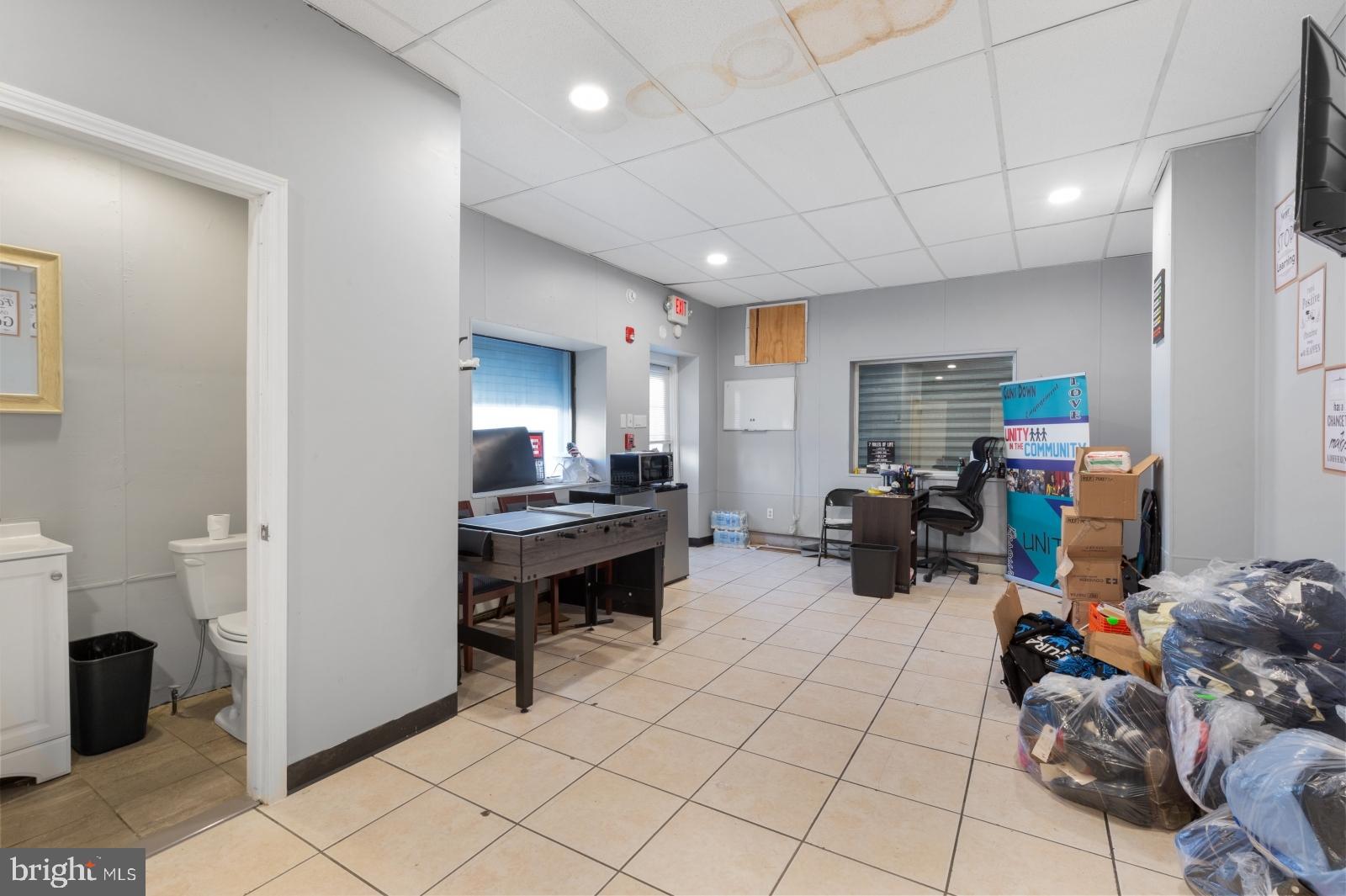 WEST PASSYUNK - Commercial Sale