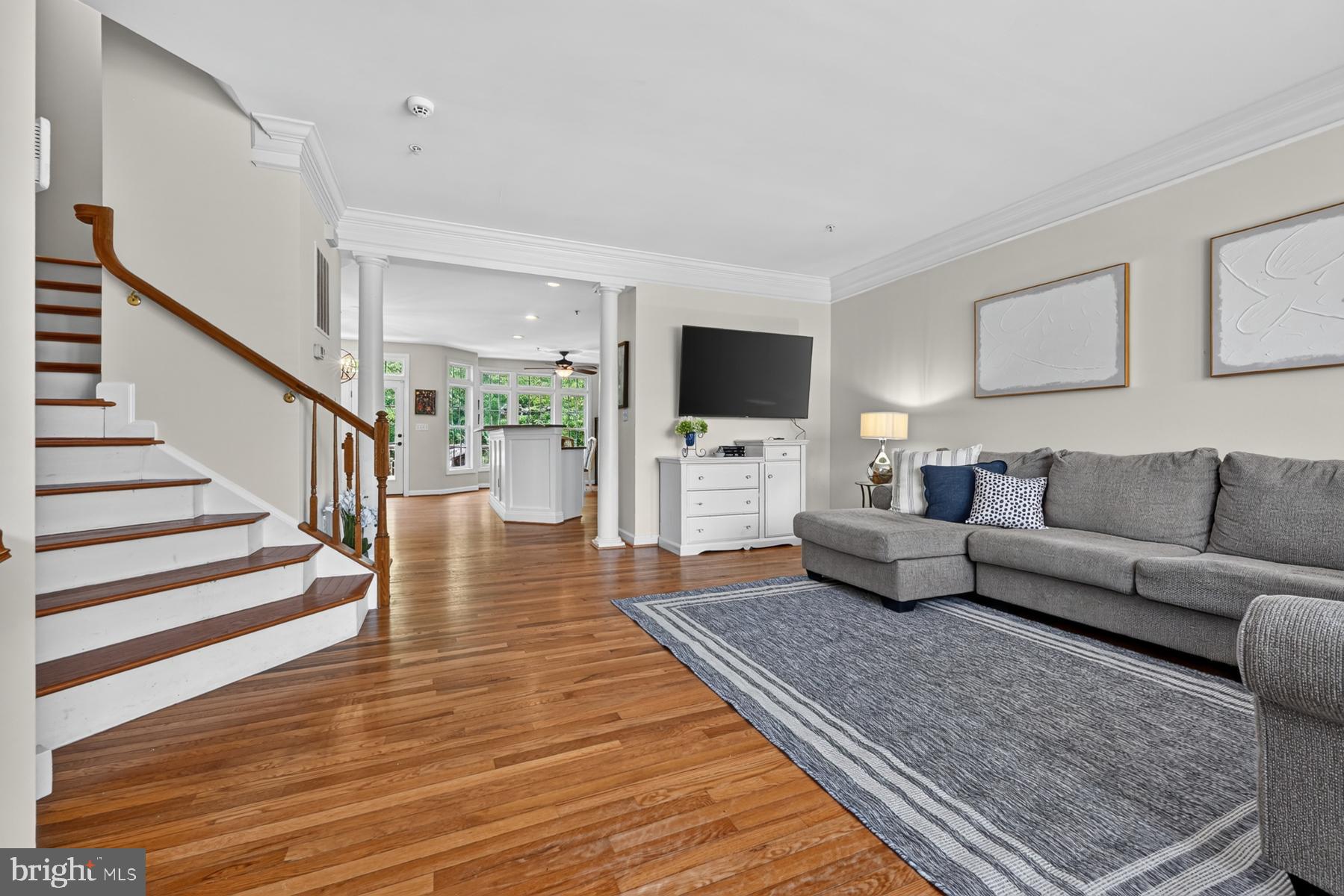 SOUTH RIVER COLONY - Residential