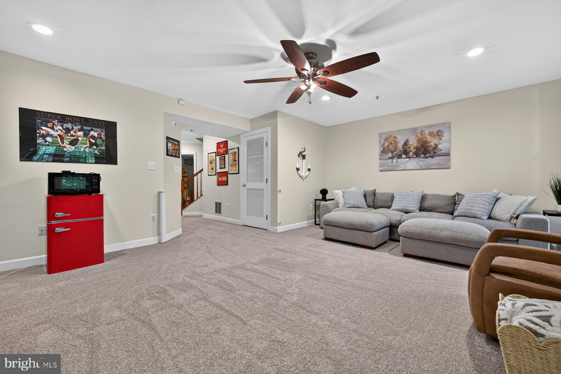 SOUTH RIVER COLONY - Residential