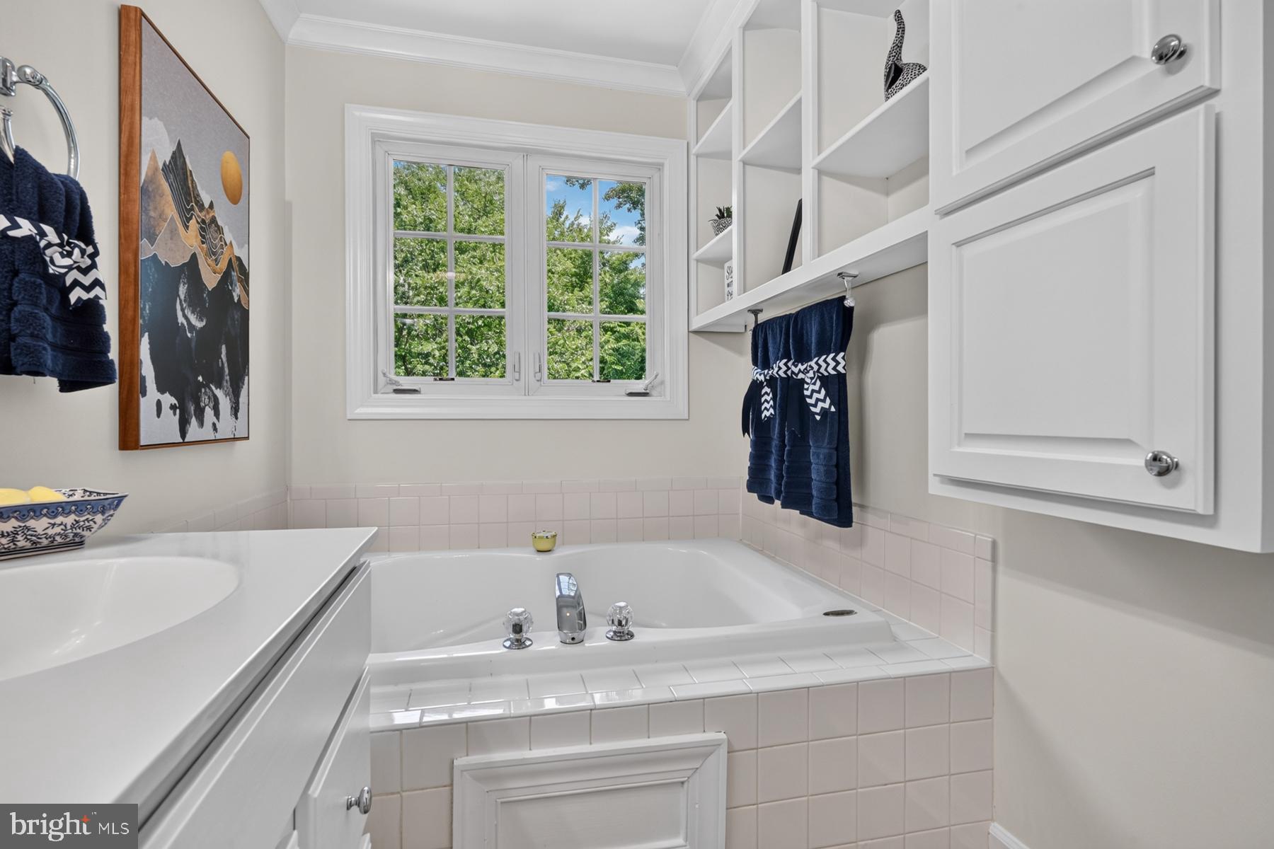 SOUTH RIVER COLONY - Residential