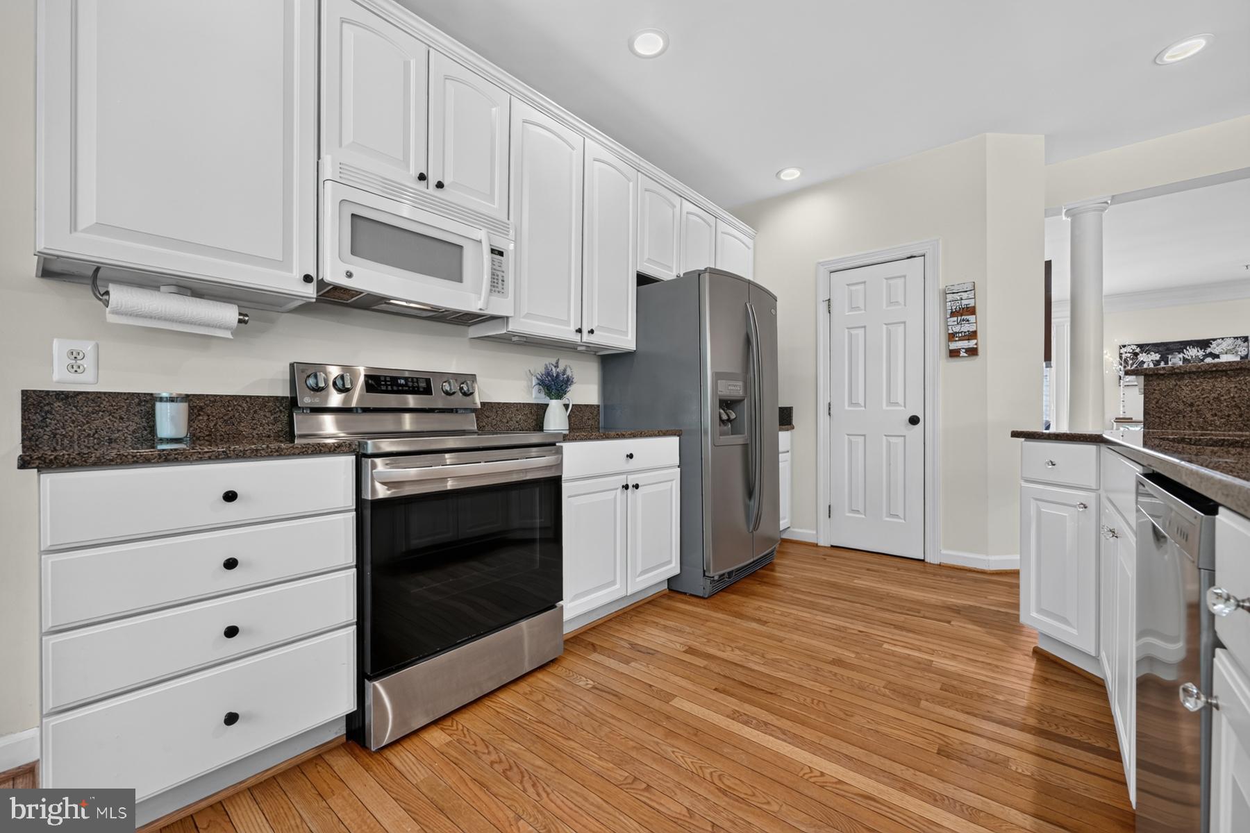 SOUTH RIVER COLONY - Residential