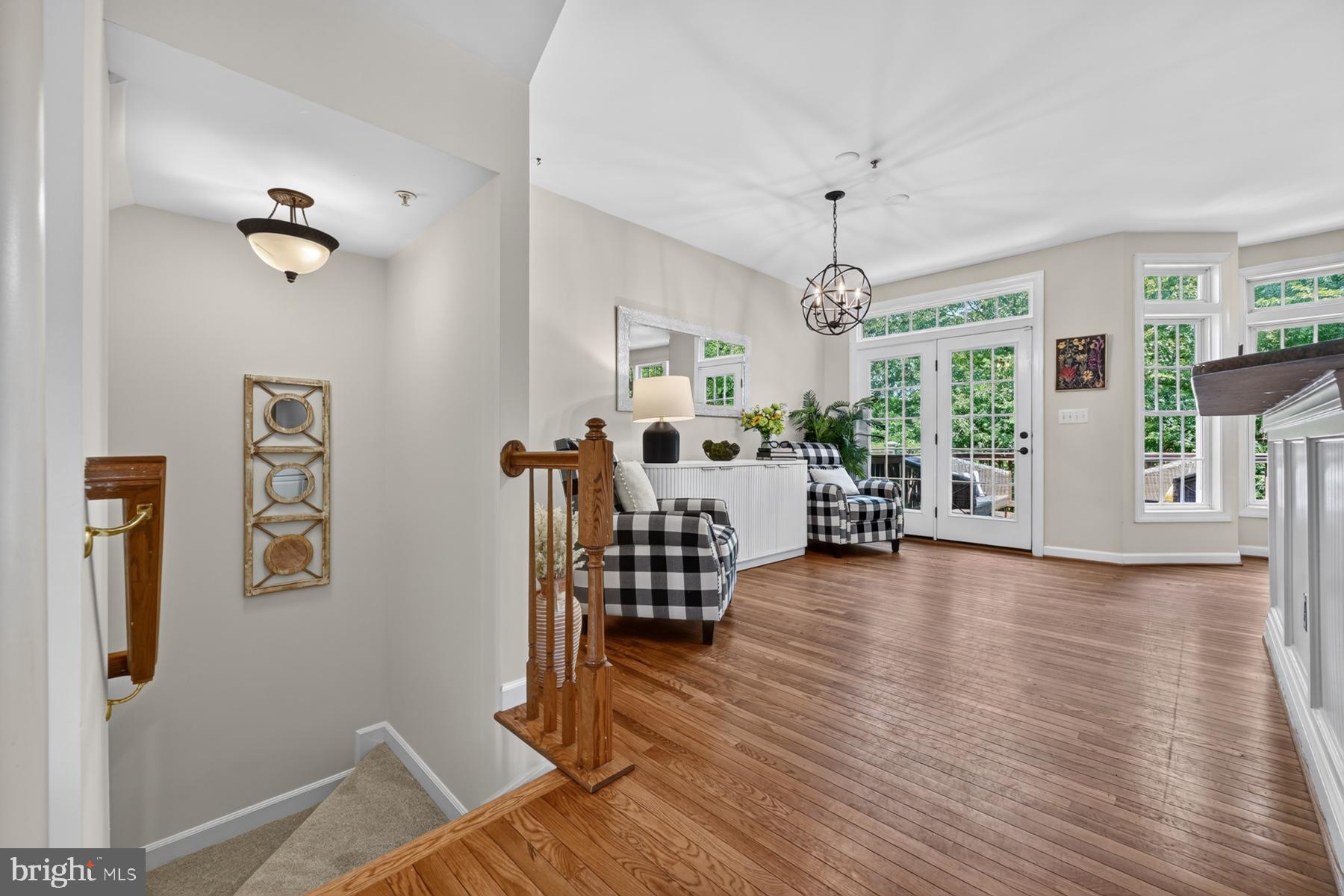 SOUTH RIVER COLONY - Residential