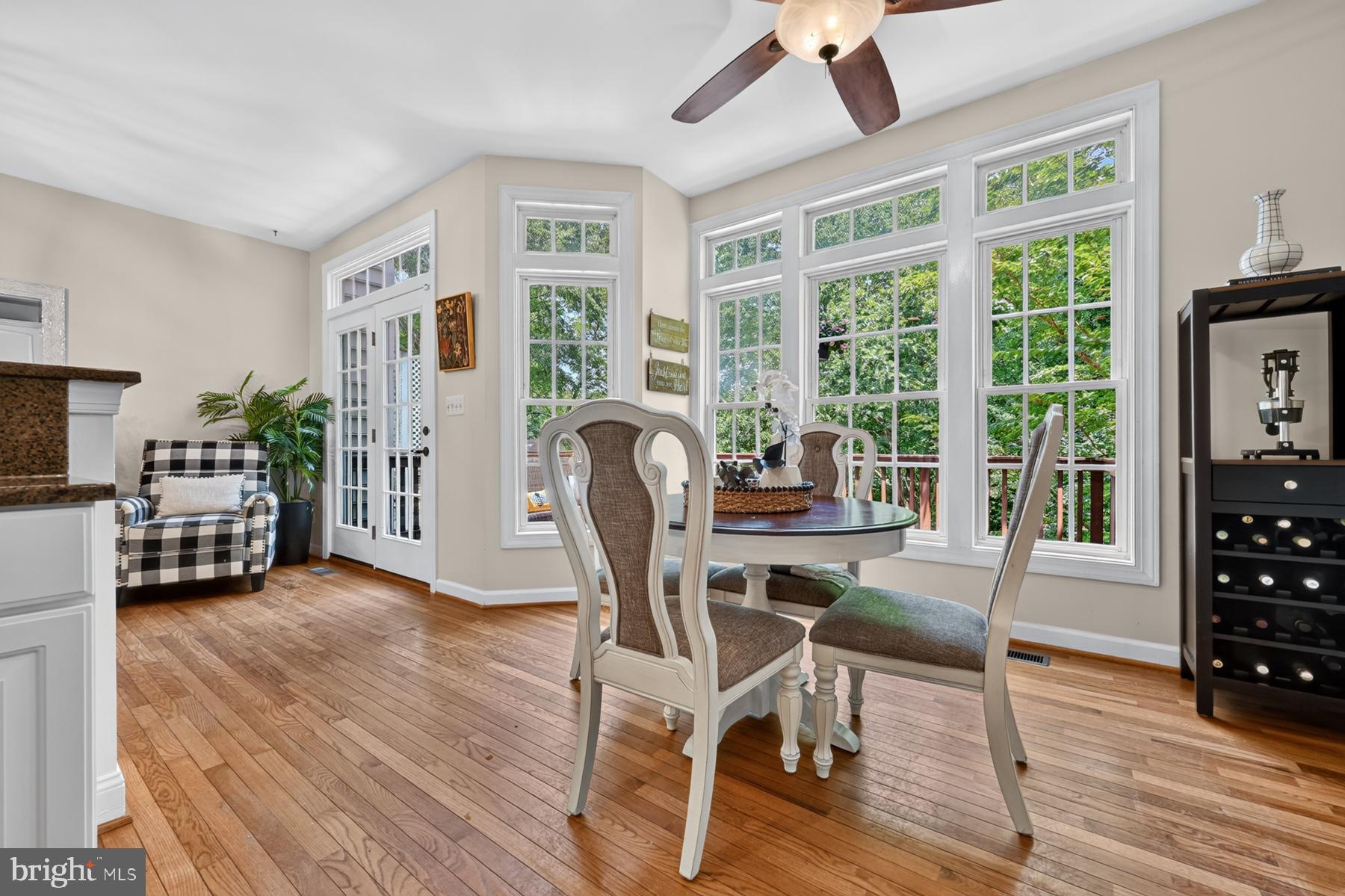 SOUTH RIVER COLONY - Residential