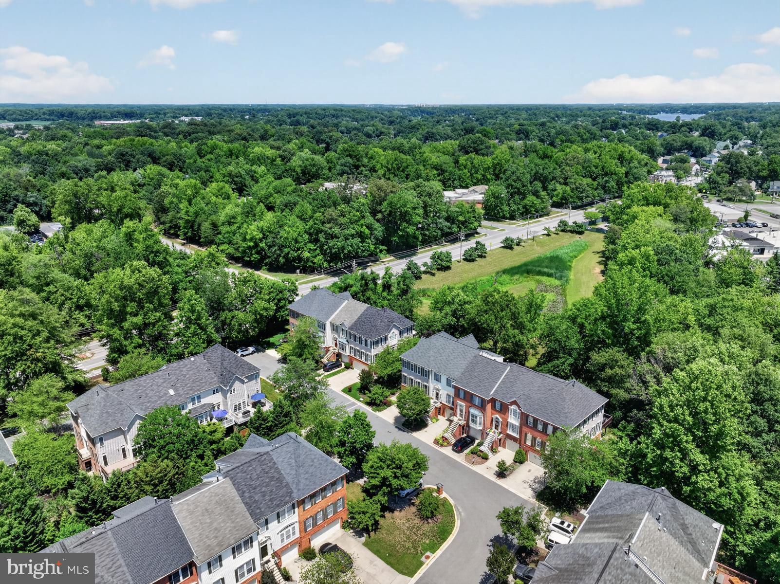 SOUTH RIVER COLONY - Residential
