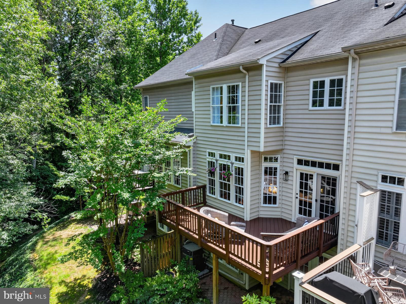 SOUTH RIVER COLONY - Residential