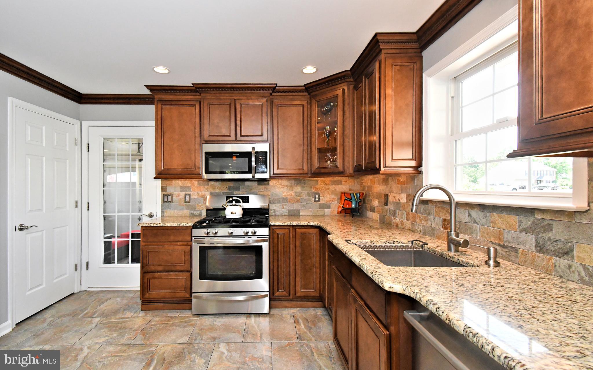 WAYSIDE - Residential