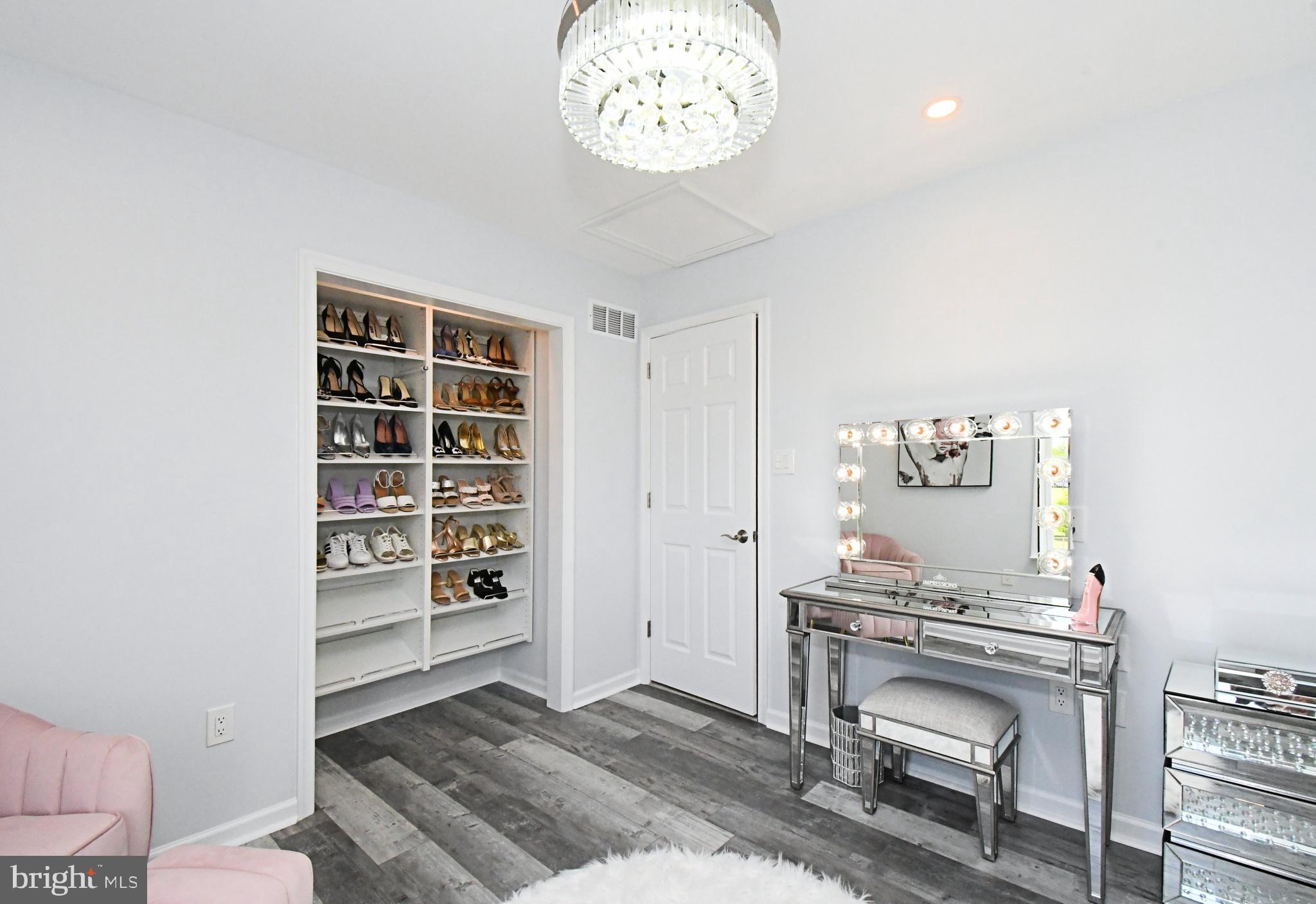 WAYSIDE - Residential