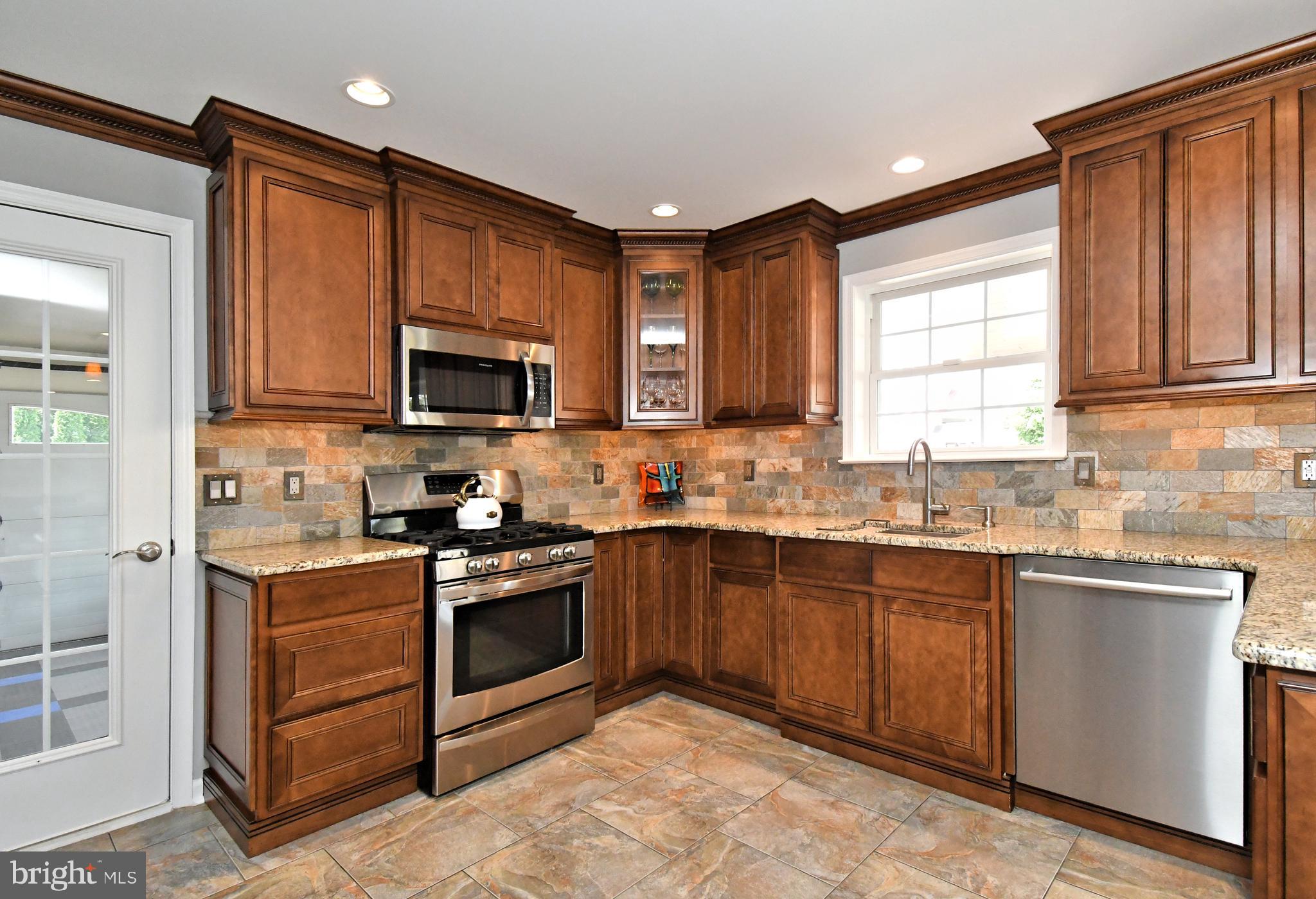 WAYSIDE - Residential