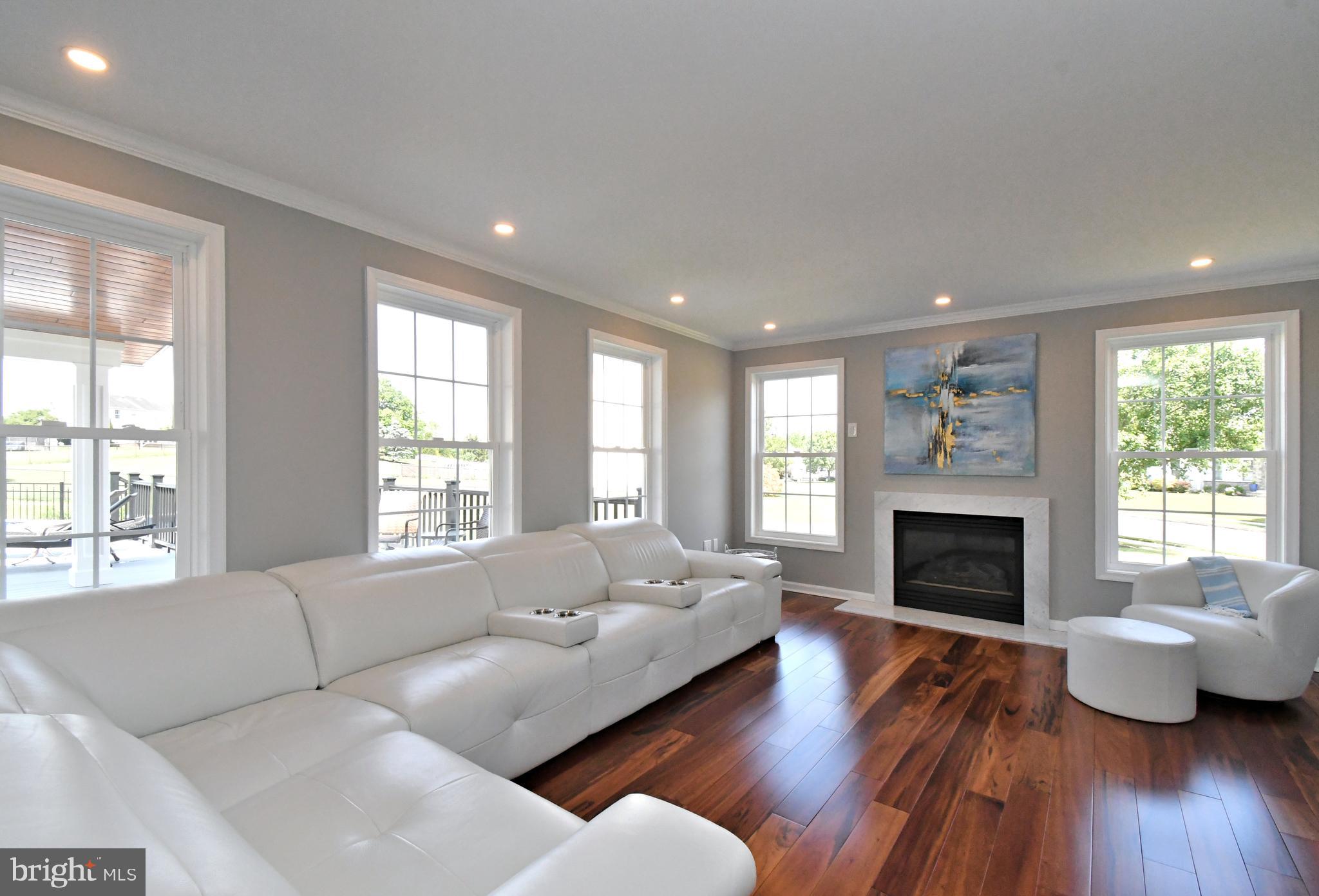 WAYSIDE - Residential