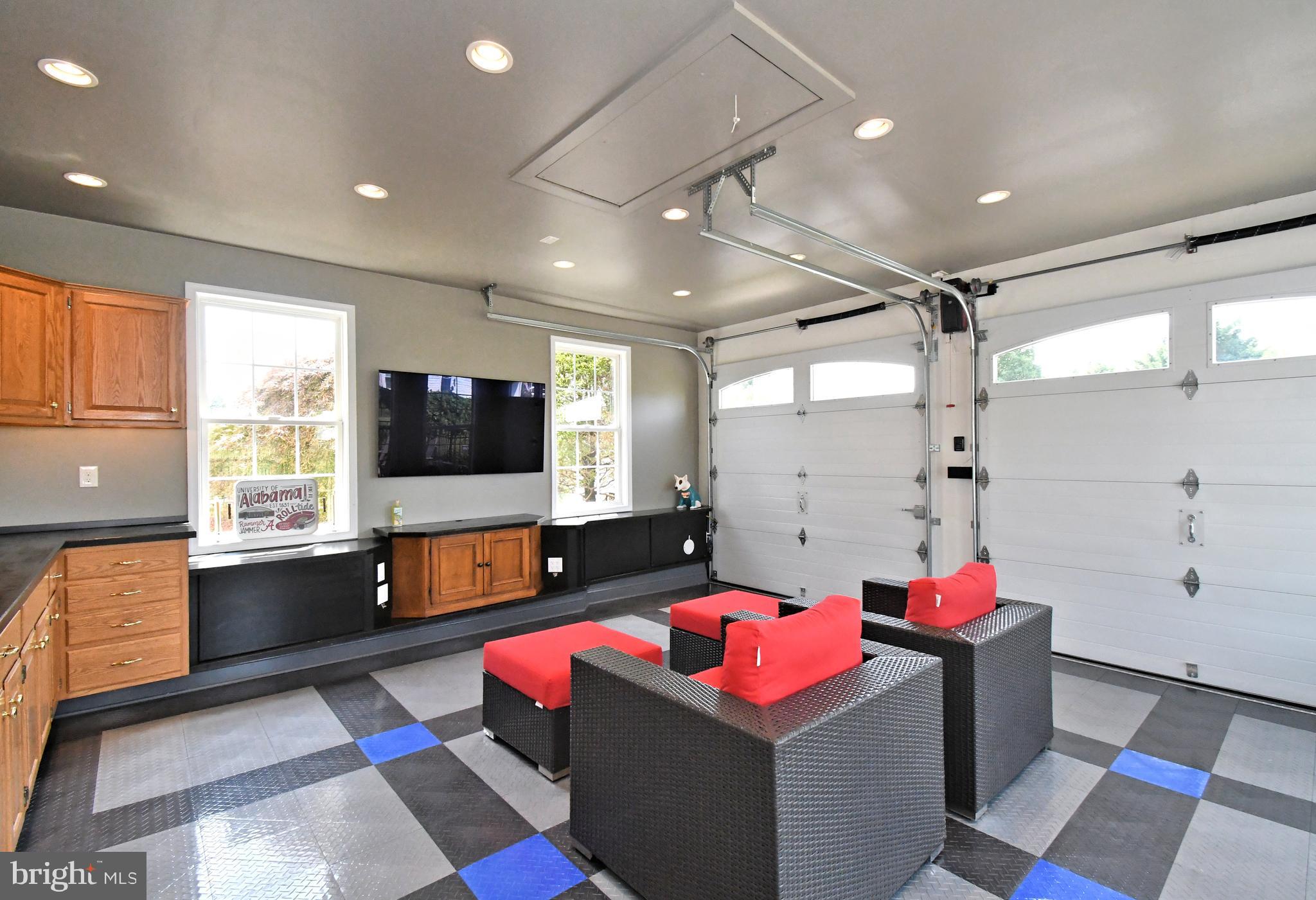 WAYSIDE - Residential